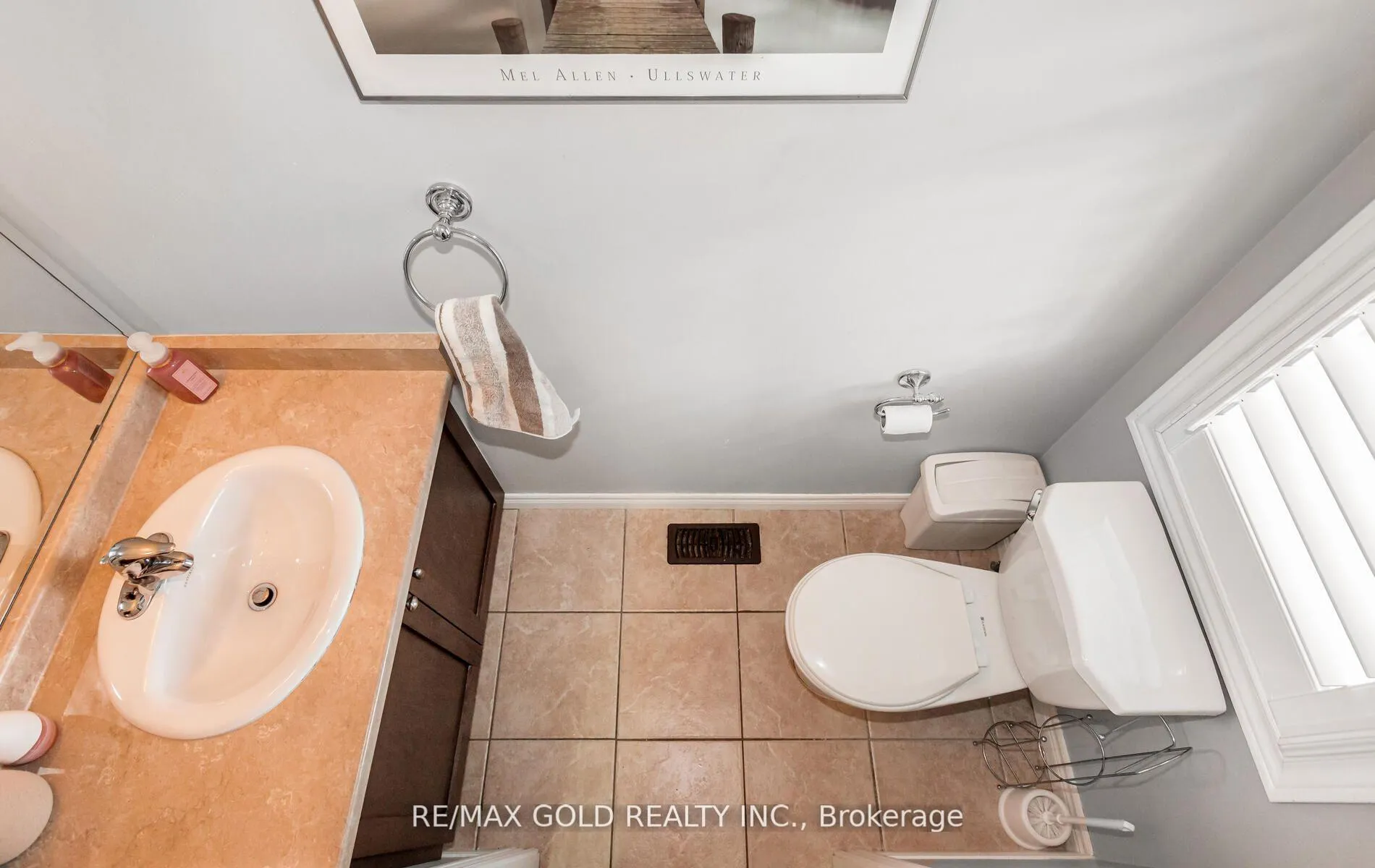 Photo 27 of 43 Waterbridge Street, Hamilton, Stoney Creek — HOMEH