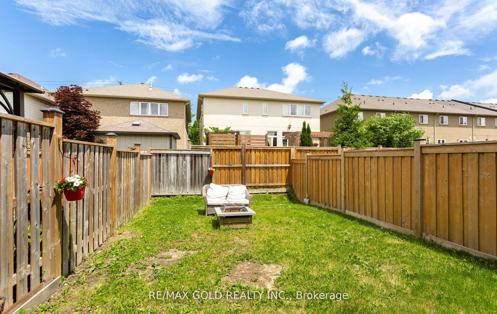 Photo 44 of 43 Waterbridge Street, Hamilton, Stoney Creek — HOMEH