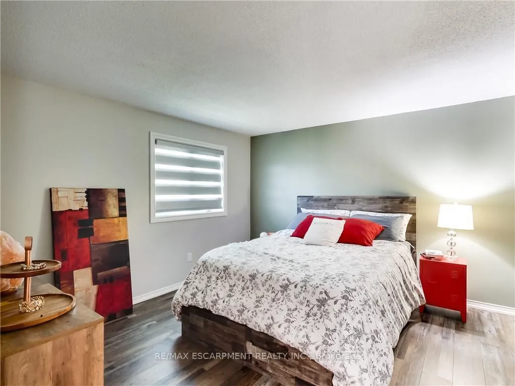 Photo 20 of 22 Hedgelawn Drive, Grimsby, Grimsby East — HOMEH