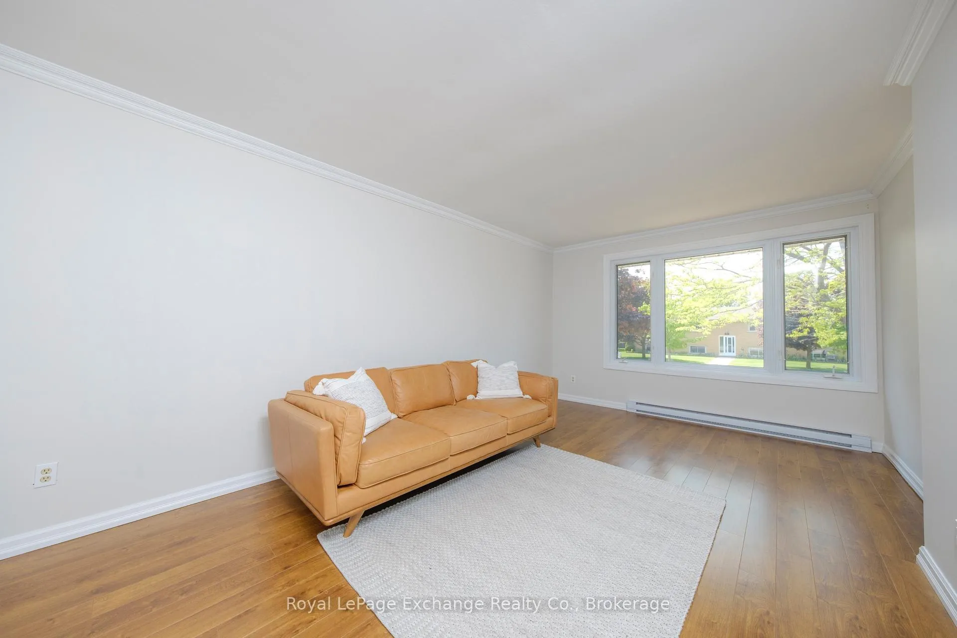Photo 11 of 287 Queen Street, Kincardine — HOMEH