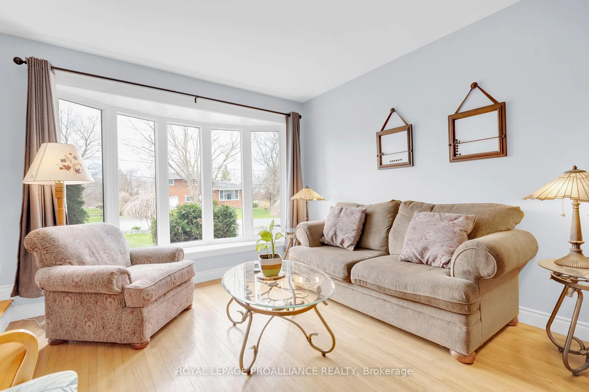 Photo 8 of 16 Thurlow Drive, Belleville, Belleville Ward — HOMEH