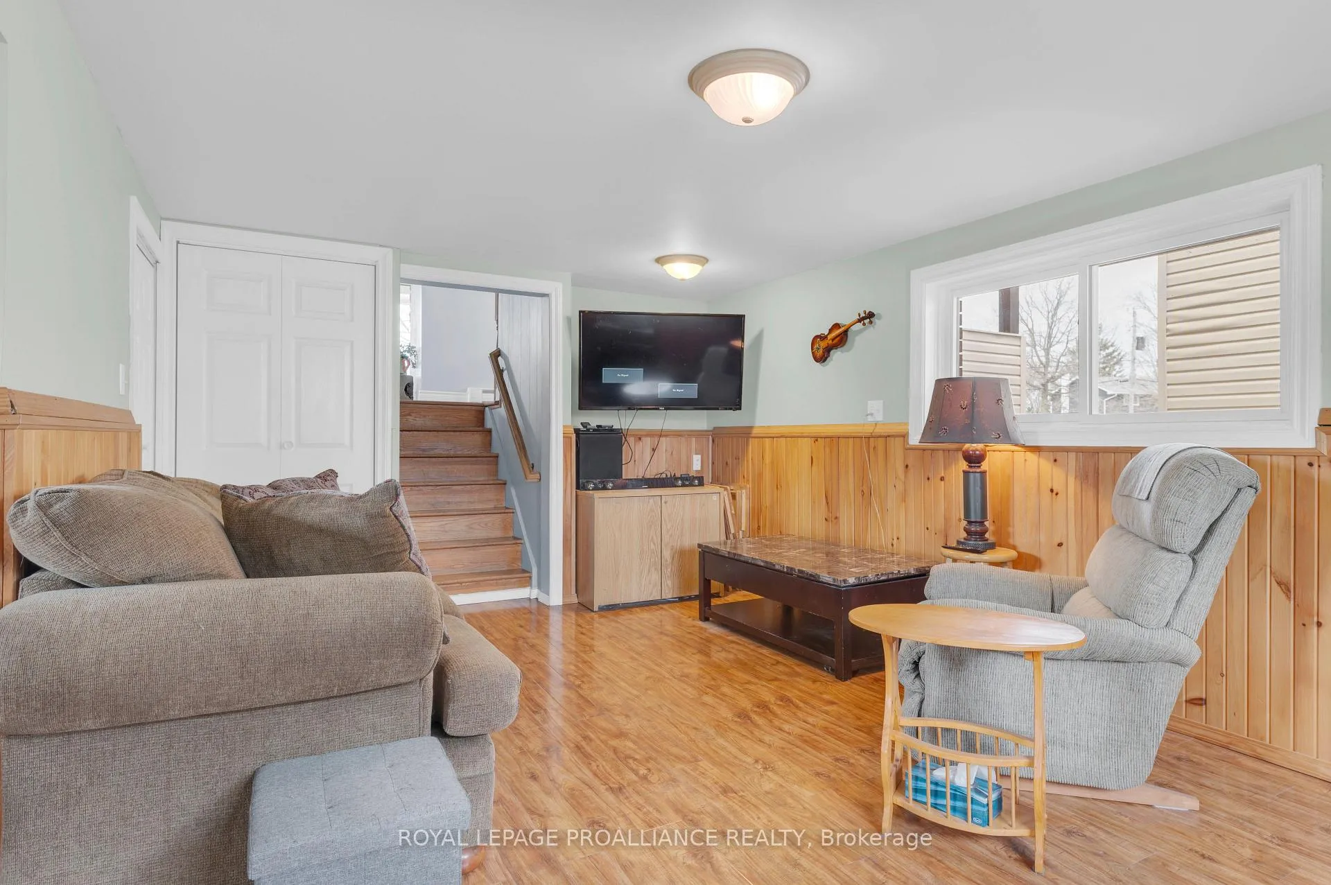 Photo 22 of 16 Thurlow Drive, Belleville, Belleville Ward — HOMEH