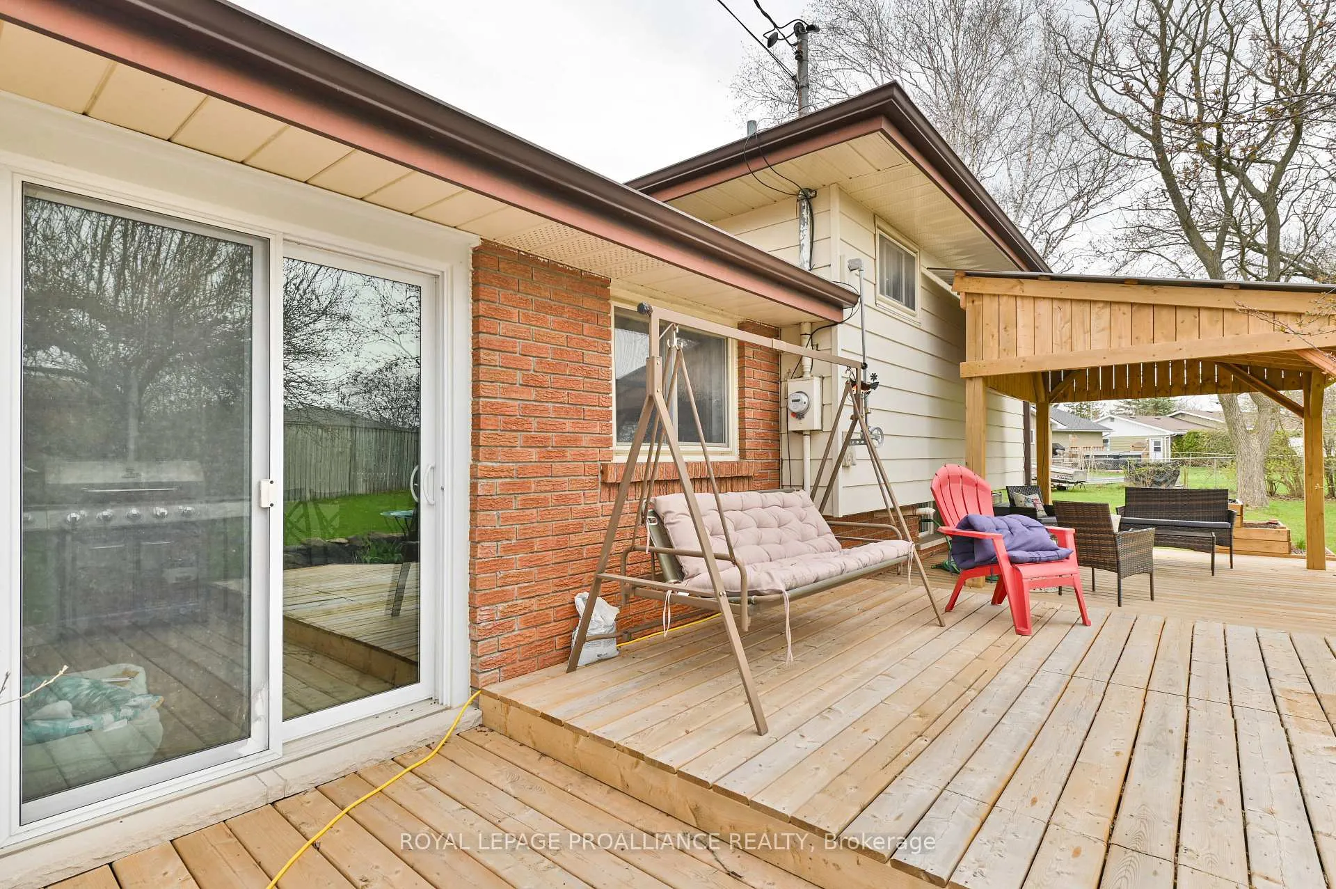 Photo 26 of 16 Thurlow Drive, Belleville, Belleville Ward — HOMEH