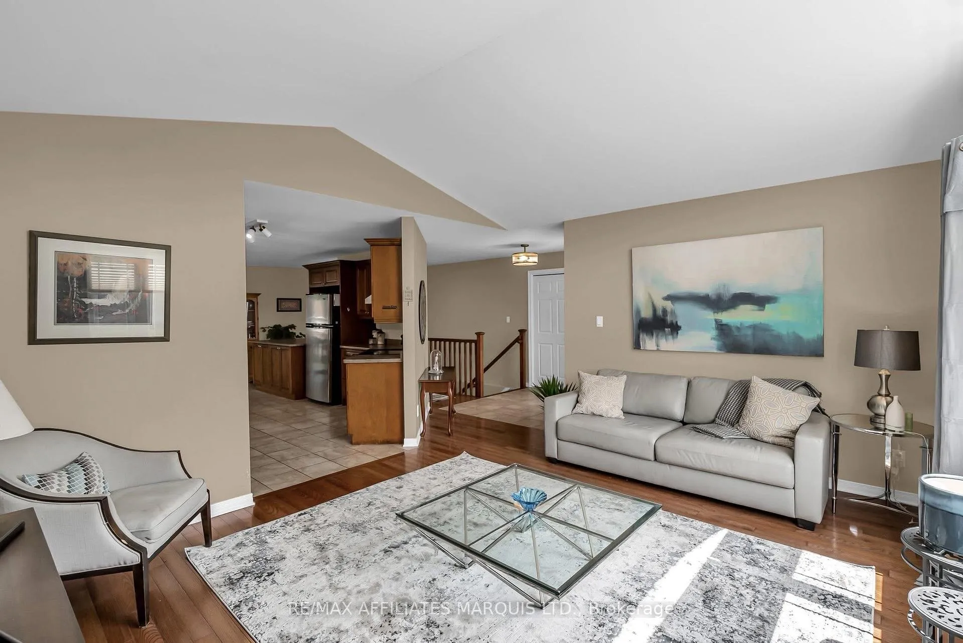 Photo 3 of 1282 Daprat Avenue, Cornwall — HOMEH