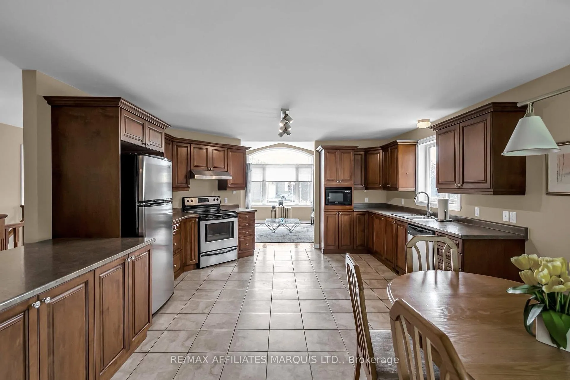 Photo 5 of 1282 Daprat Avenue, Cornwall — HOMEH