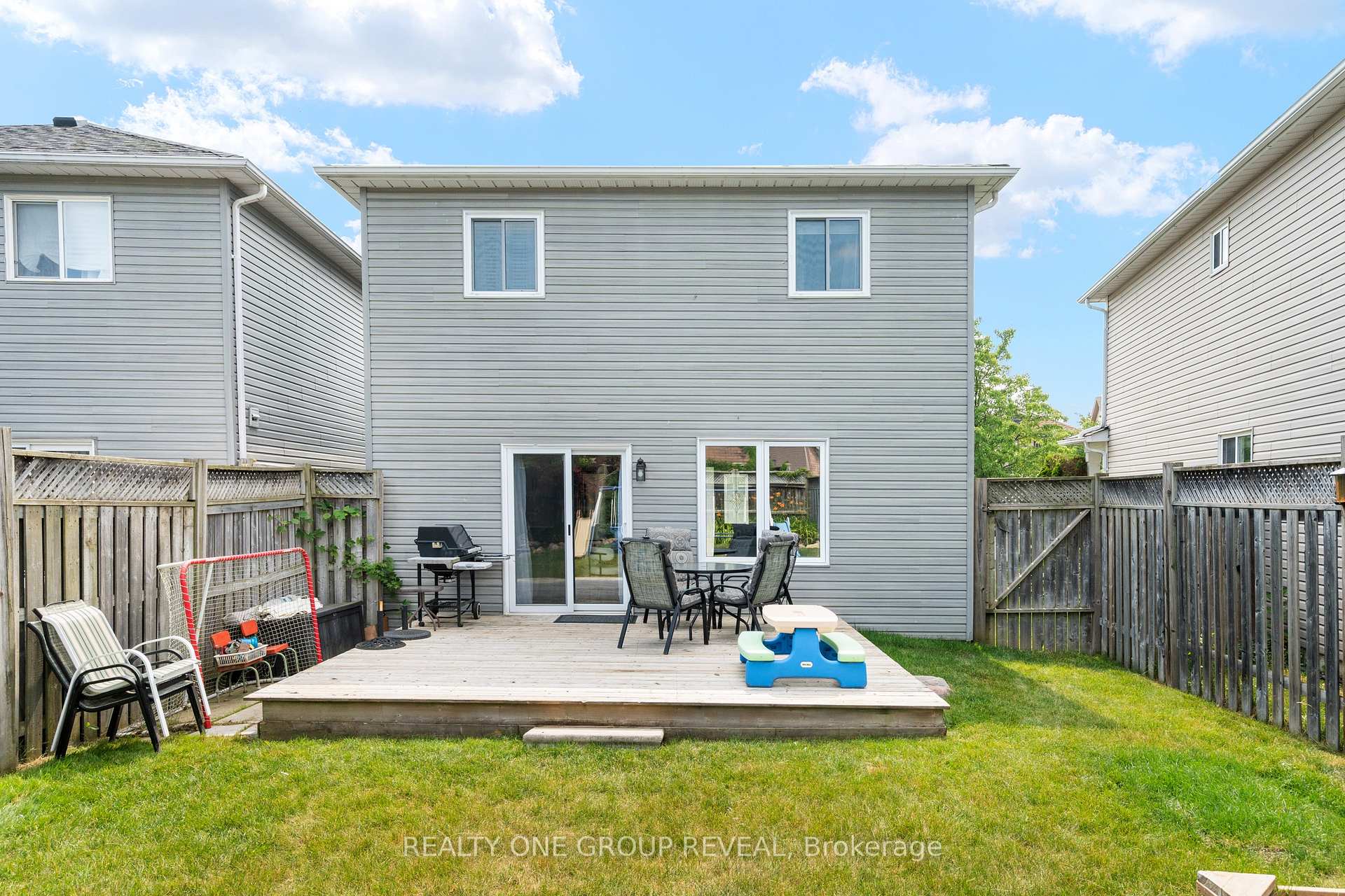 Photo 18 of 49 Hammond Street, Clarington, Bowmanville — HOMEH