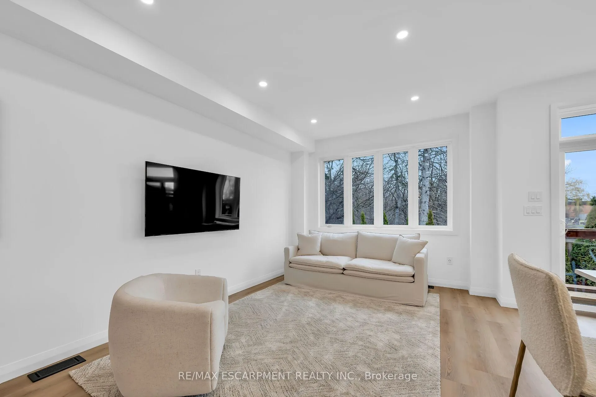 Photo 6 of 31 Kingfisher Drive, Hamilton, Jerome — HOMEH
