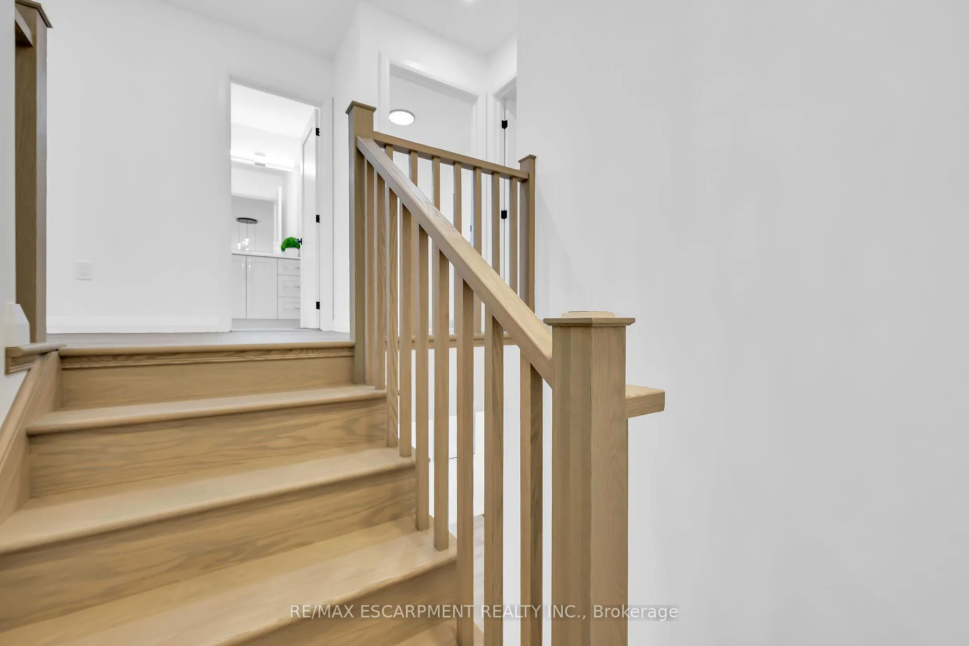 Photo 44 of 31 Kingfisher Drive, Hamilton, Jerome — HOMEH