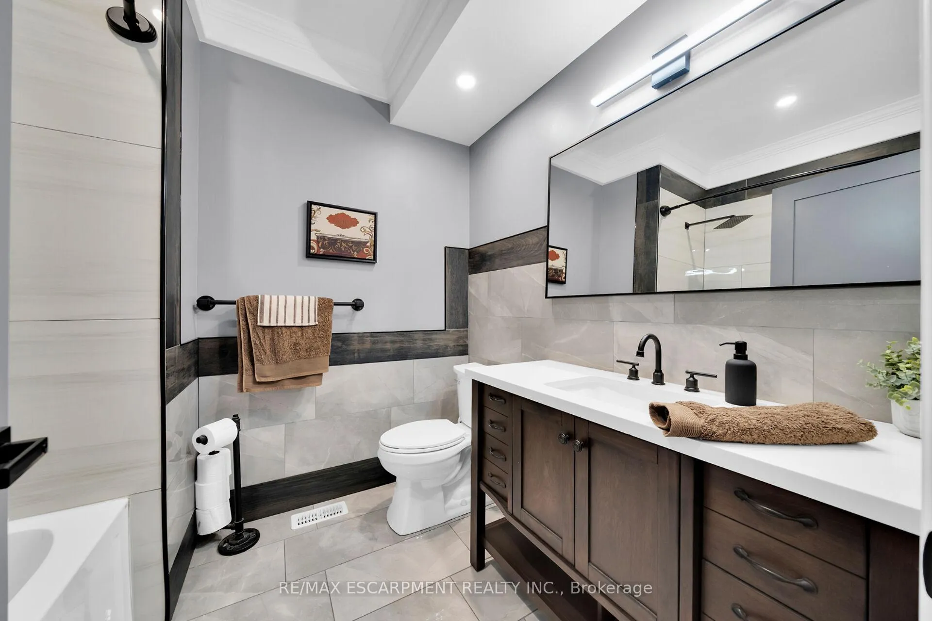 Photo 25 of 1163 Kohler Road, Haldimand — HOMEH