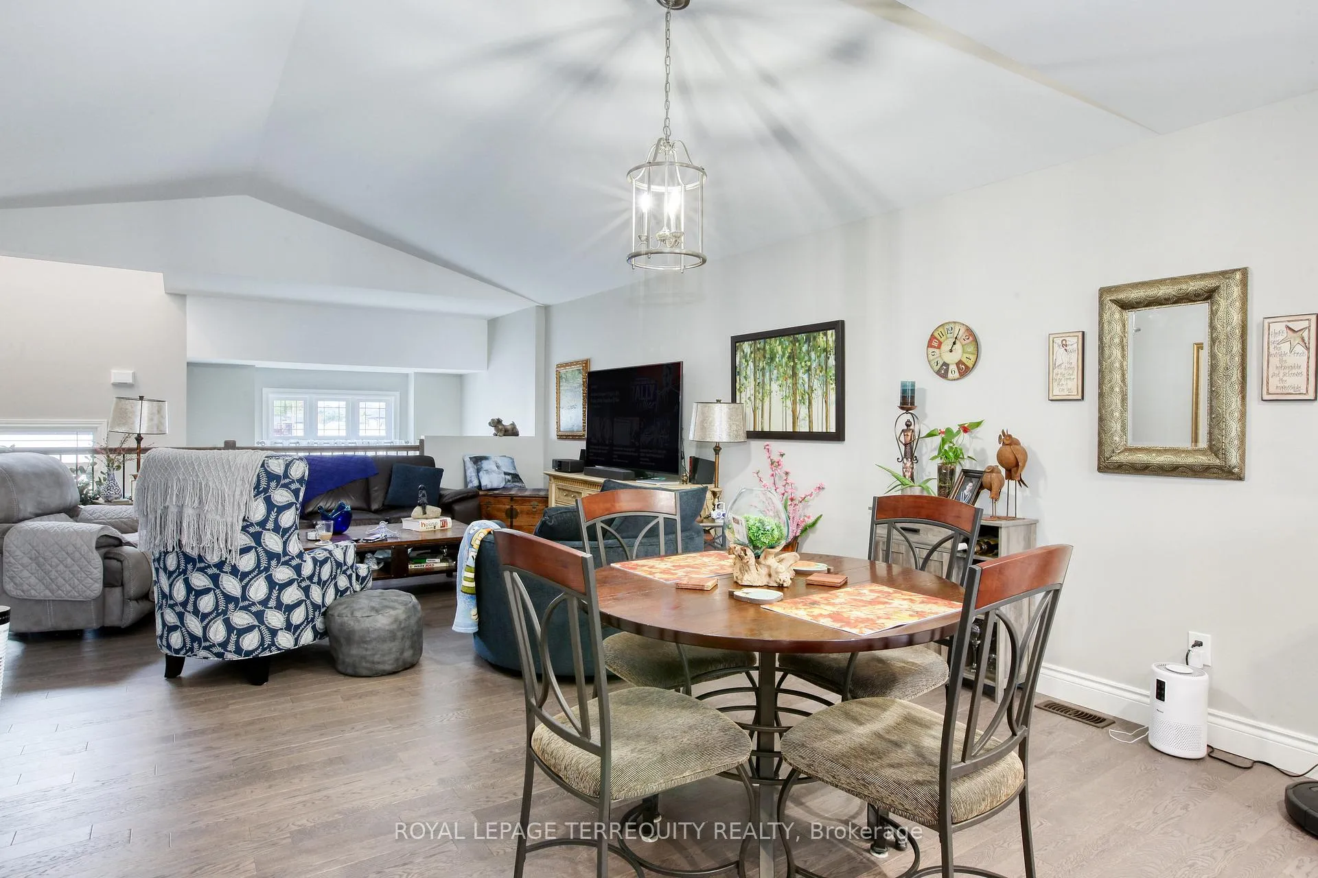 Photo 9 of 172 Lambert Street, Amherstburg — HOMEH
