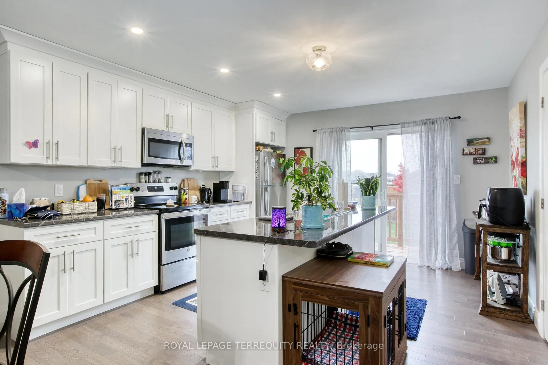 Photo 10 of 172 Lambert Street, Amherstburg — HOMEH