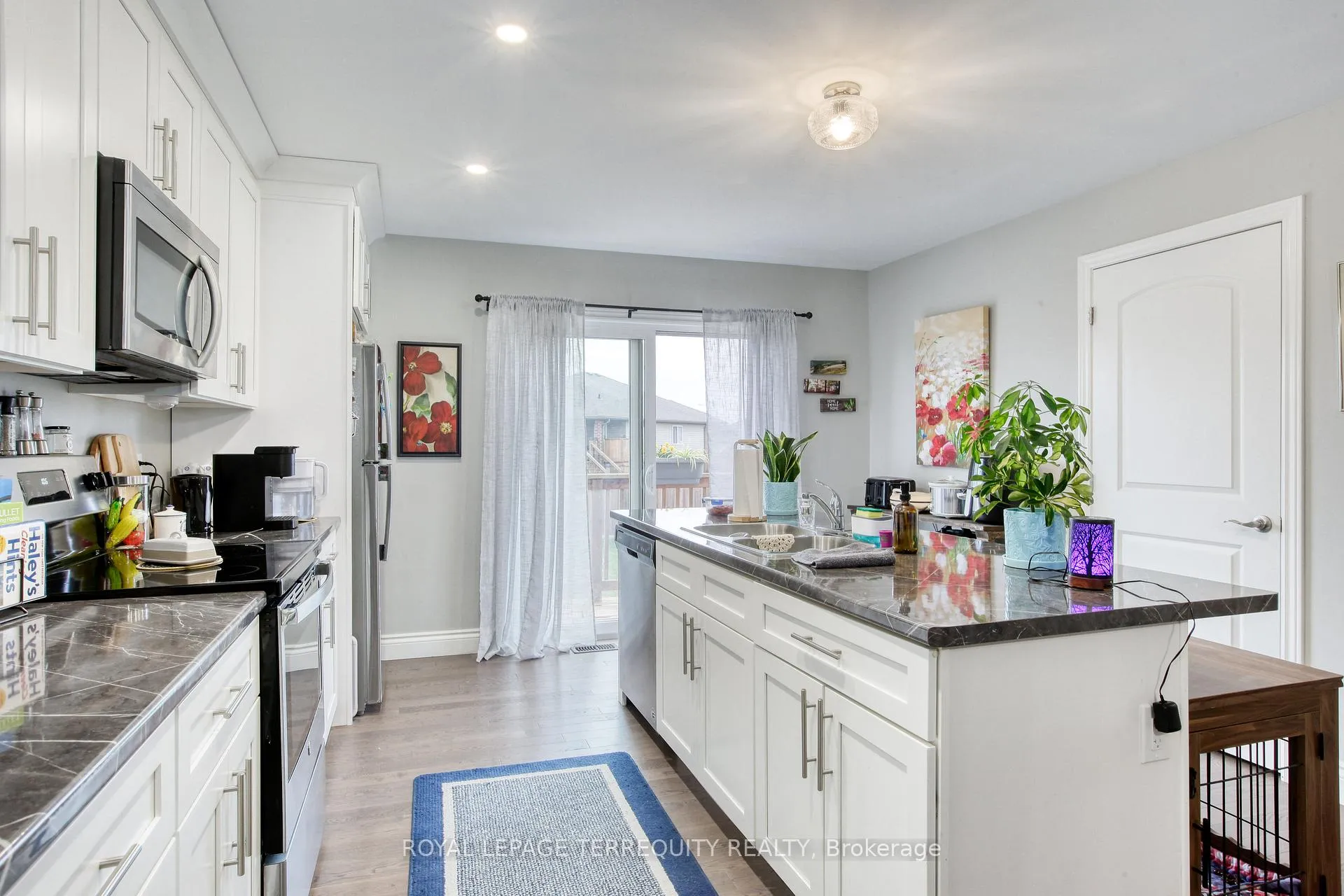 Photo 11 of 172 Lambert Street, Amherstburg — HOMEH