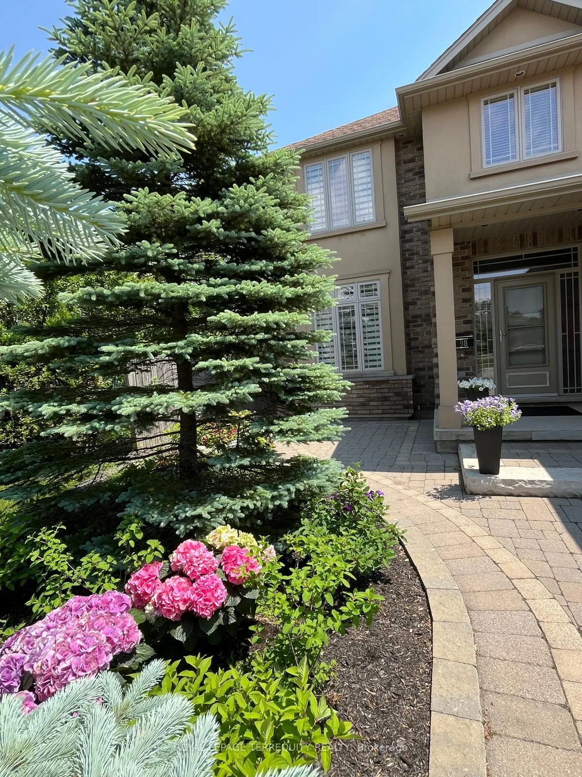 Photo 2 of 98 Michael Drive, Welland, Prince Charles — HOMEH