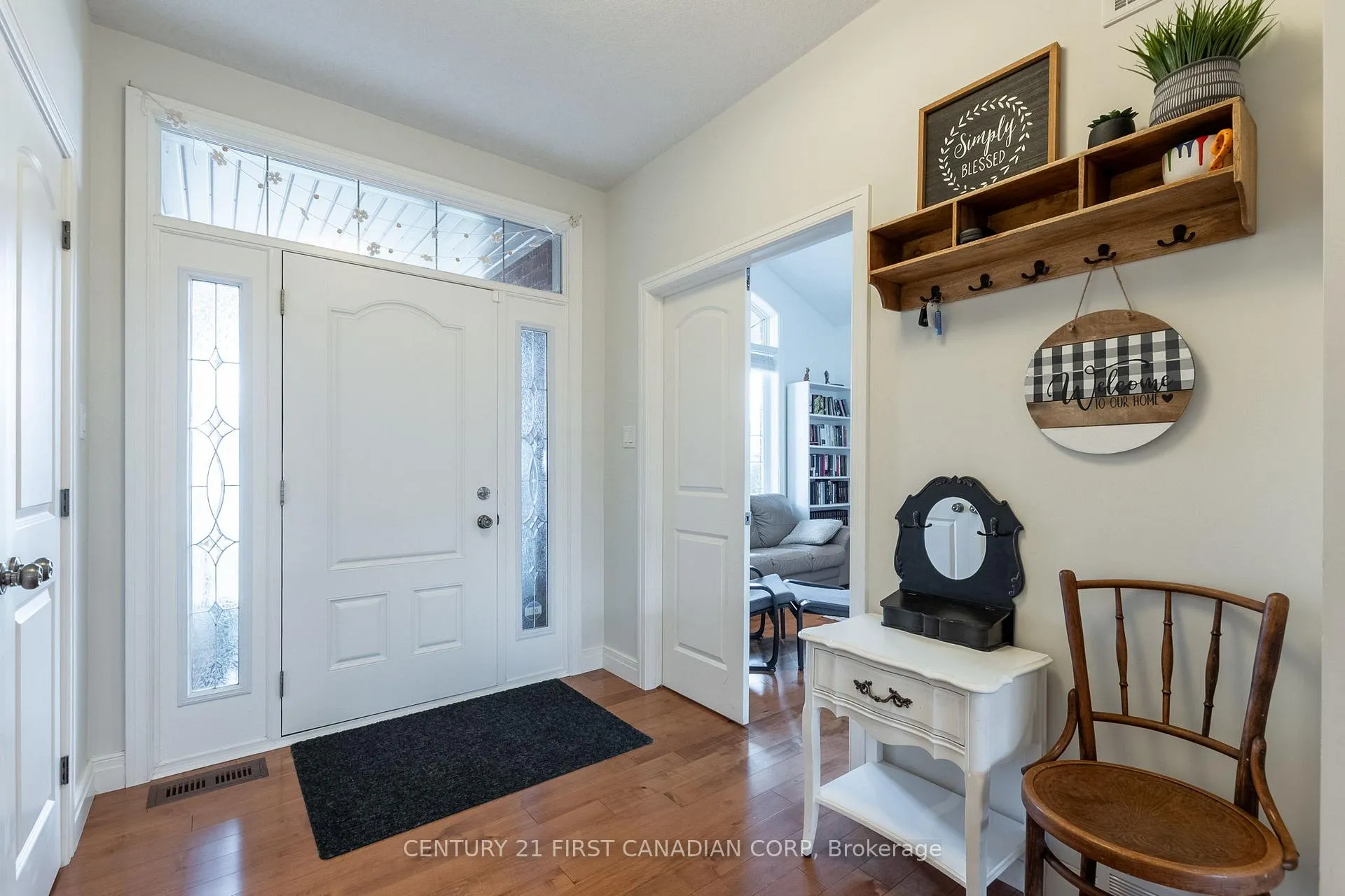 Photo 5 of 378 MacDonald Street, Strathroy-Caradoc, NE — HOMEH