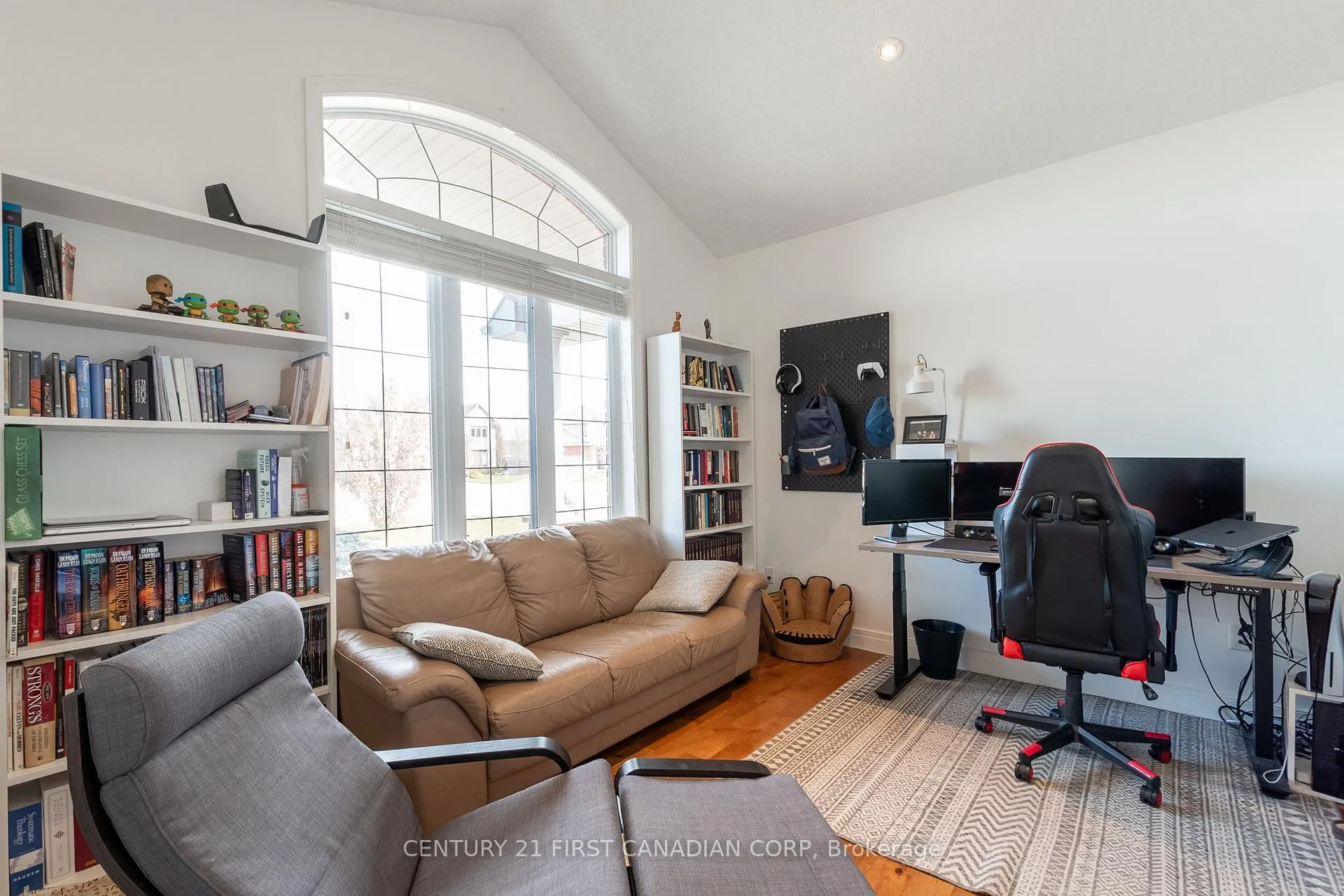 Photo 6 of 378 MacDonald Street, Strathroy-Caradoc, NE — HOMEH