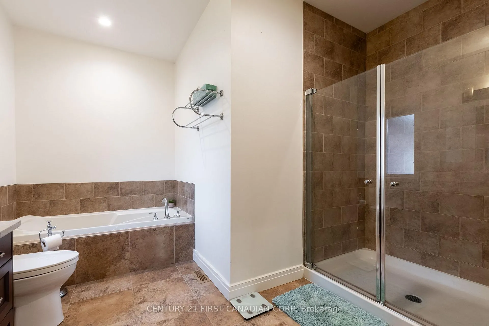 Photo 24 of 378 MacDonald Street, Strathroy-Caradoc, NE — HOMEH