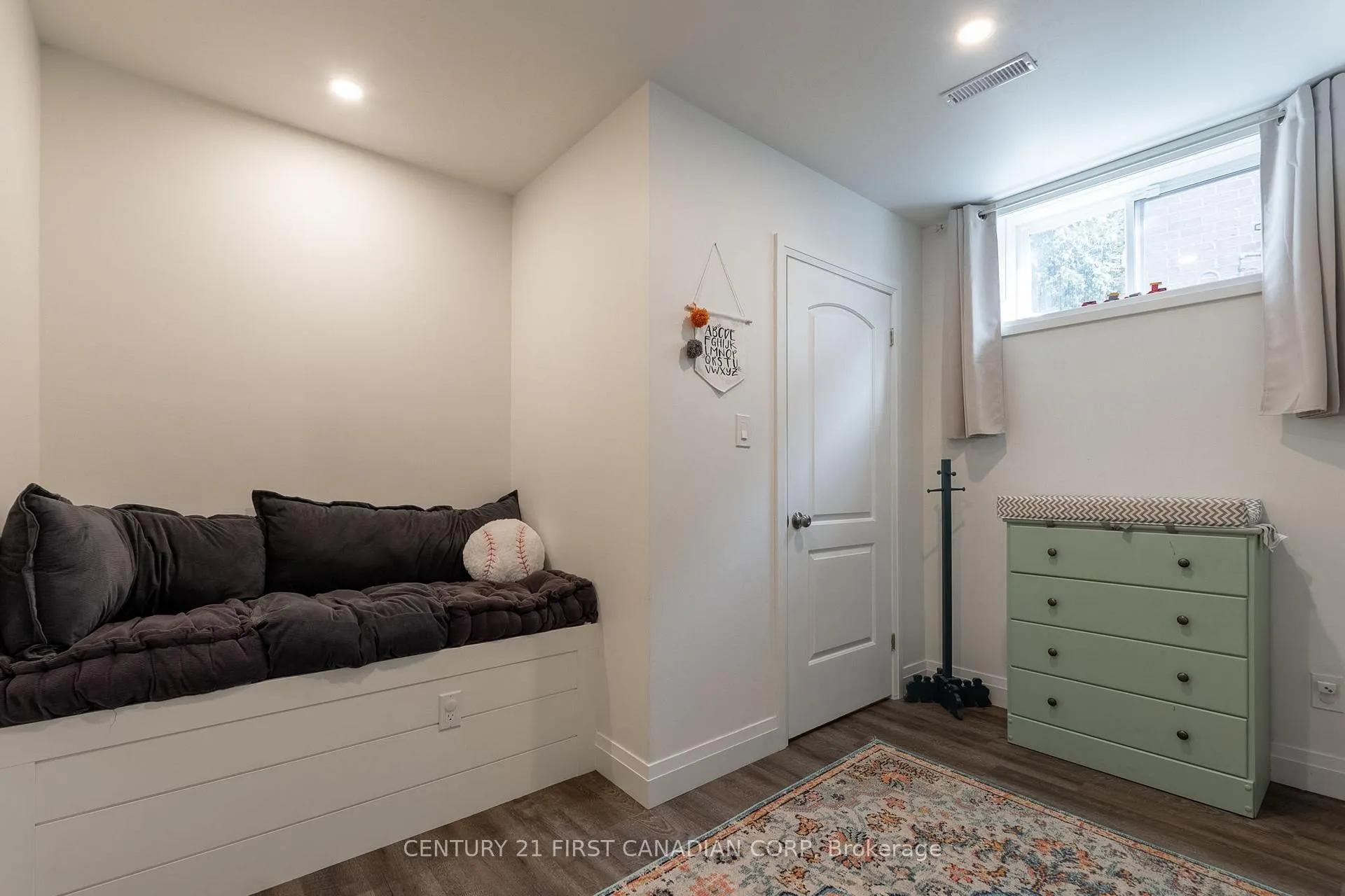 Photo 33 of 378 MacDonald Street, Strathroy-Caradoc, NE — HOMEH