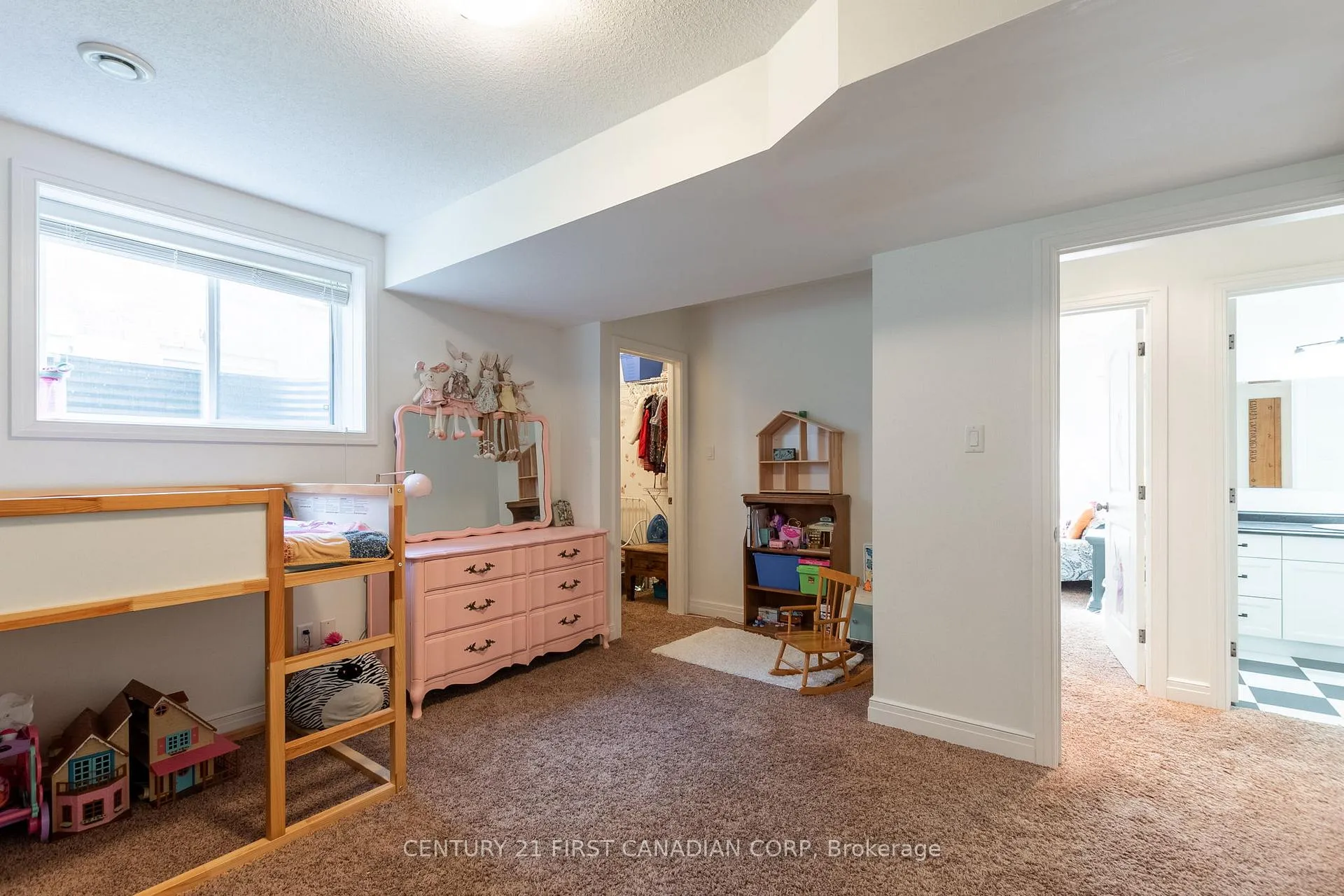 Photo 36 of 378 MacDonald Street, Strathroy-Caradoc, NE — HOMEH