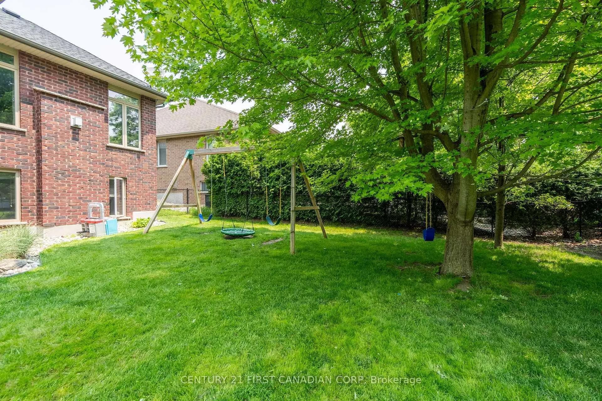 Photo 41 of 378 MacDonald Street, Strathroy-Caradoc, NE — HOMEH