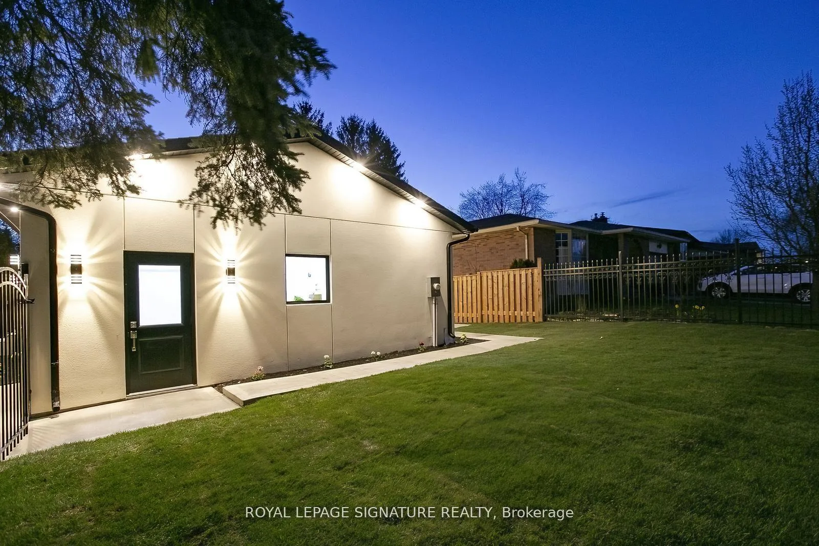 Photo 5 of 633 Green Meadow Crescent N, Waterloo, North Lakeshore — HOMEH