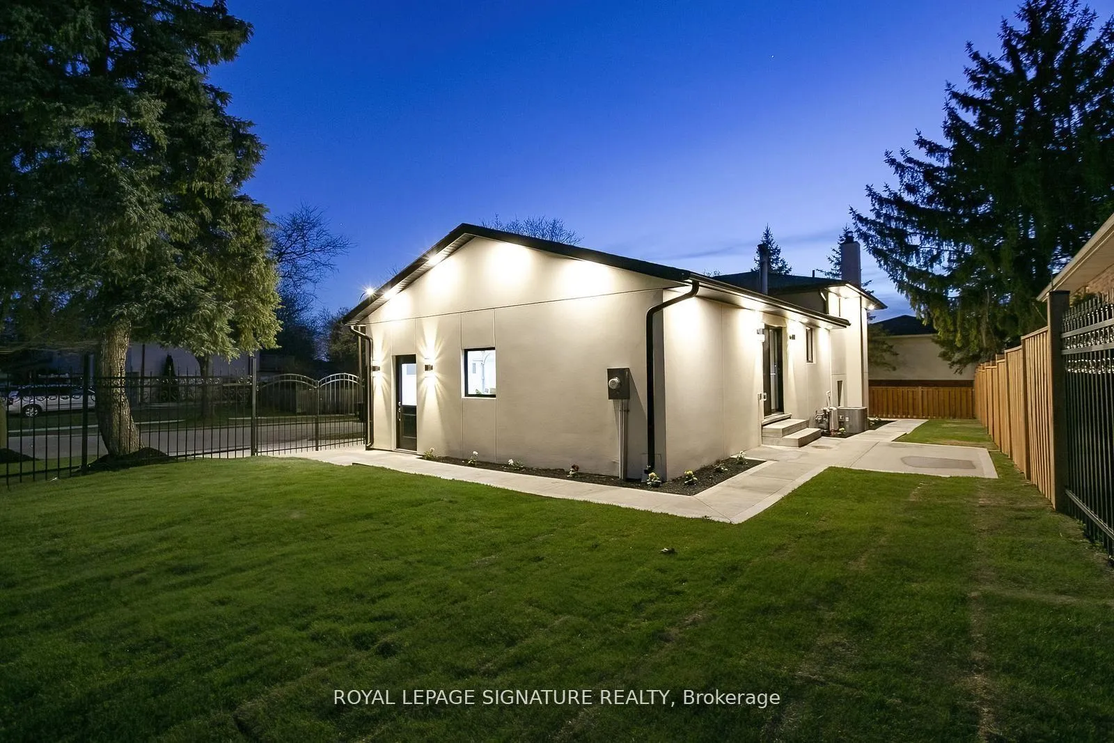 Photo 6 of 633 Green Meadow Crescent N, Waterloo, North Lakeshore — HOMEH