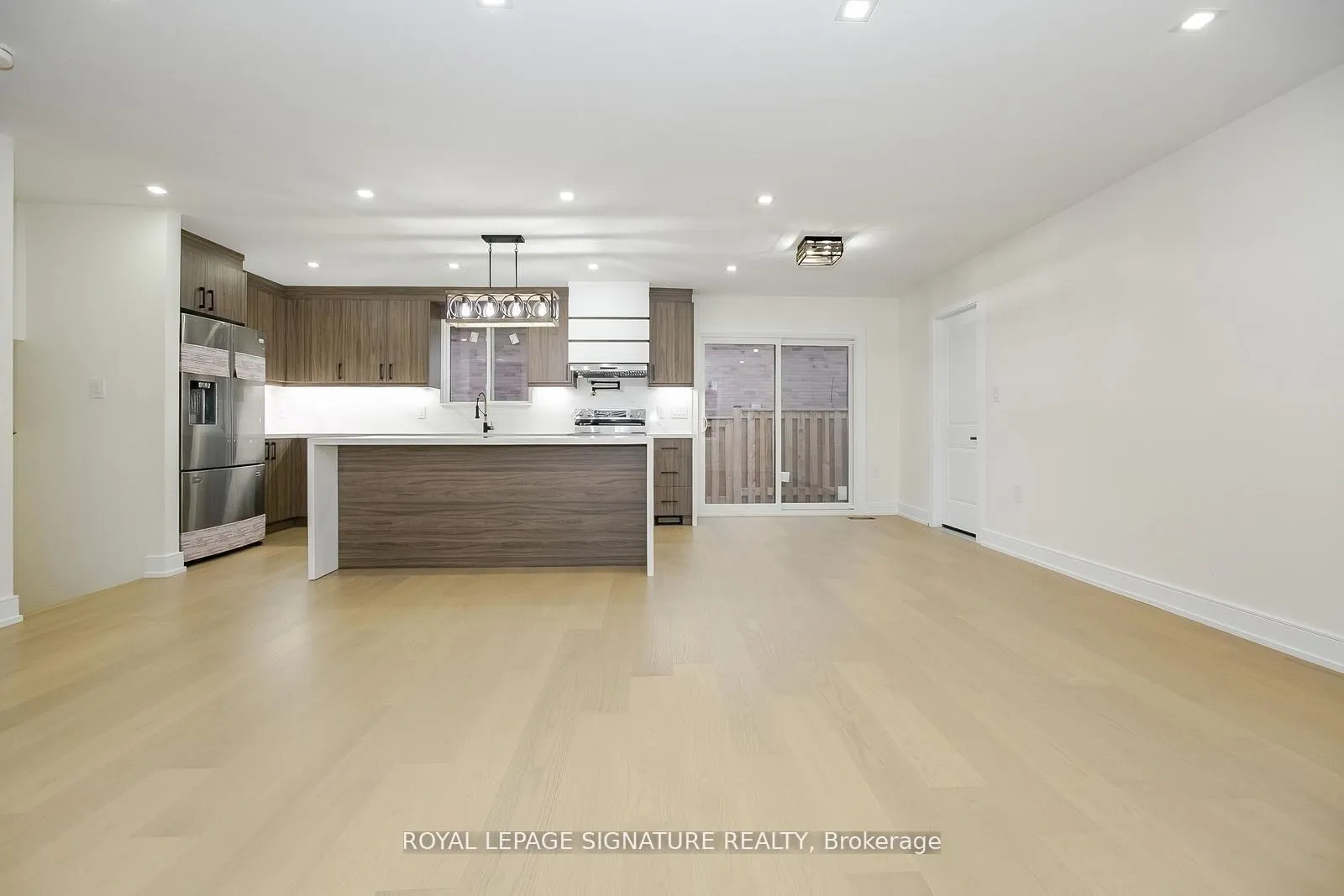 Photo 19 of 633 Green Meadow Crescent N, Waterloo, North Lakeshore — HOMEH