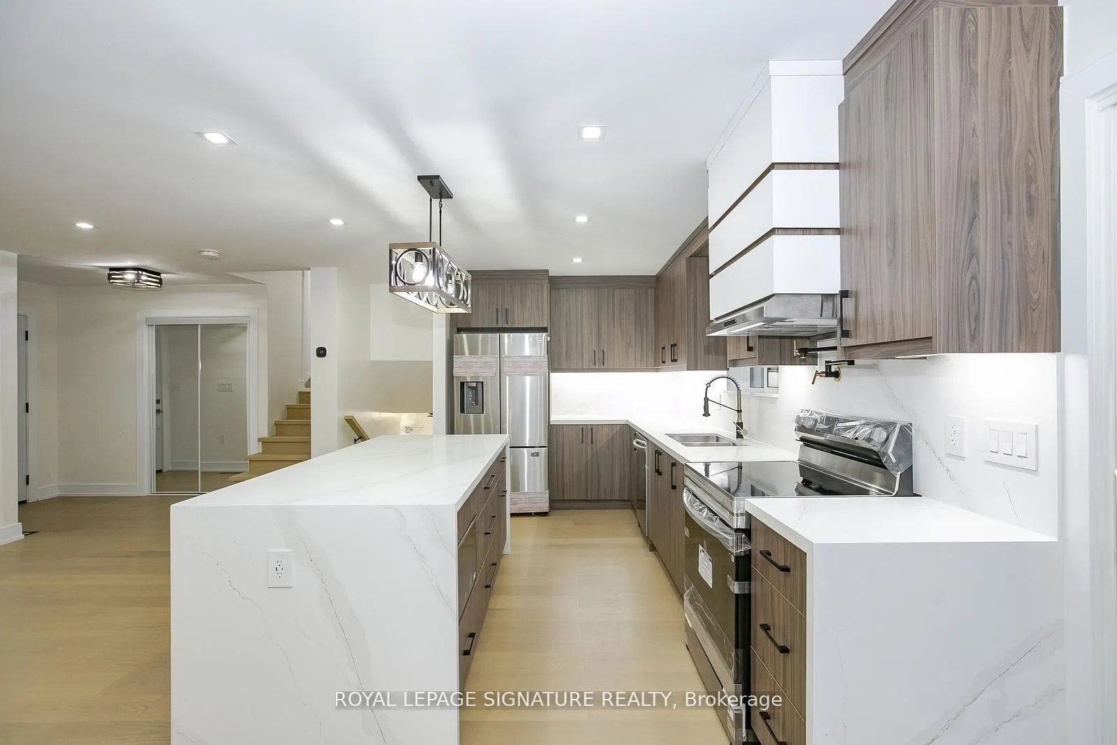 Photo 21 of 633 Green Meadow Crescent N, Waterloo, North Lakeshore — HOMEH