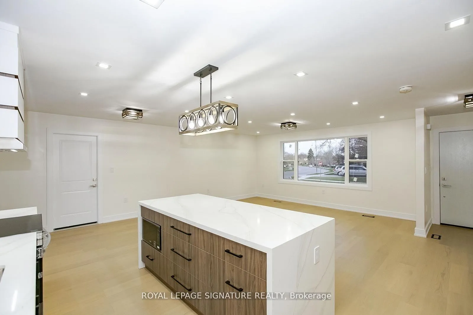 Photo 26 of 633 Green Meadow Crescent N, Waterloo, North Lakeshore — HOMEH