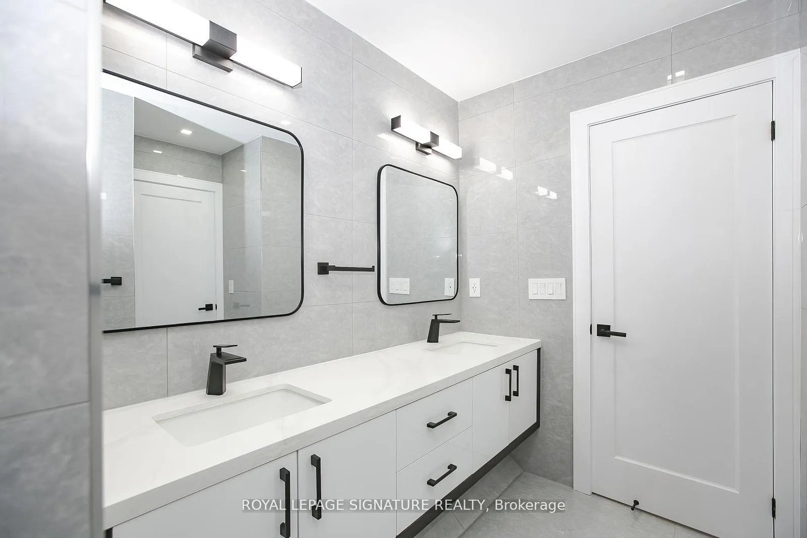 Photo 33 of 633 Green Meadow Crescent N, Waterloo, North Lakeshore — HOMEH