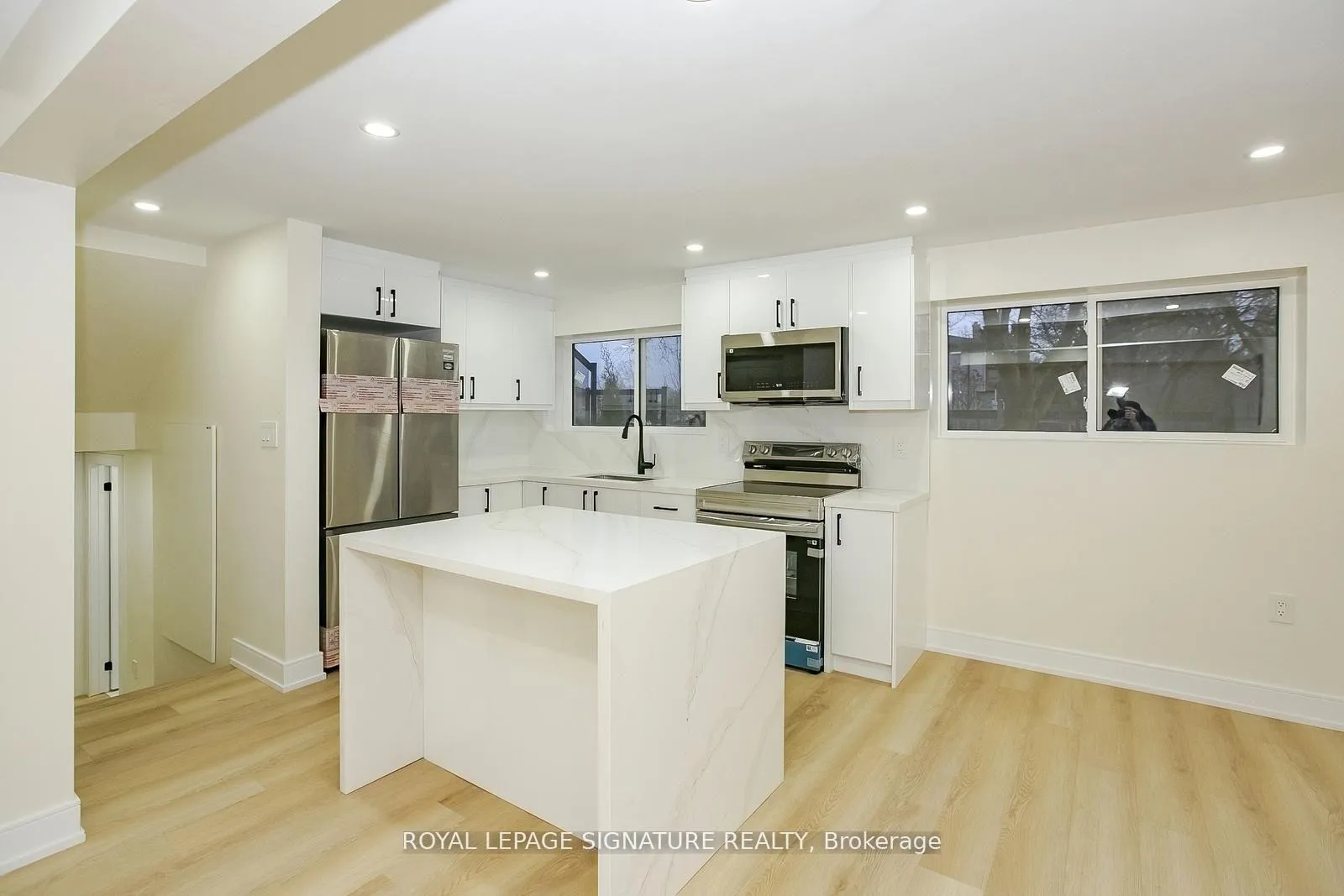 Photo 38 of 633 Green Meadow Crescent N, Waterloo, North Lakeshore — HOMEH