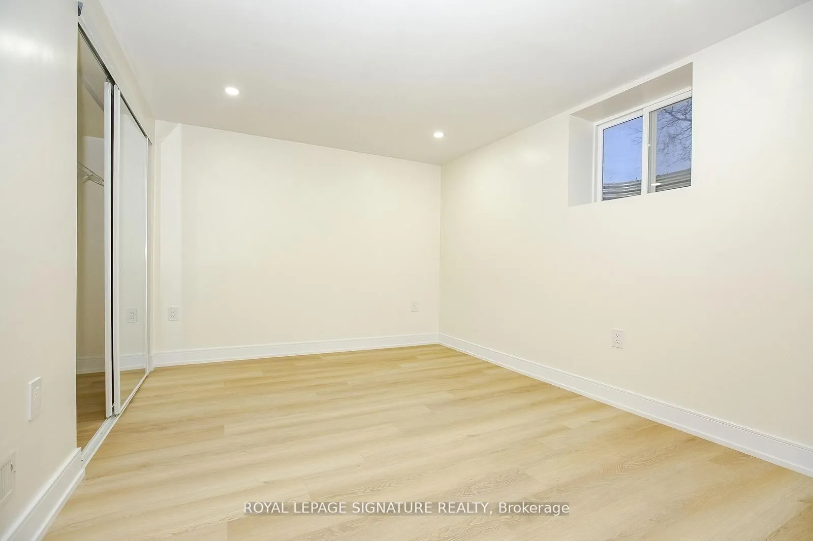 Photo 41 of 633 Green Meadow Crescent N, Waterloo, North Lakeshore — HOMEH