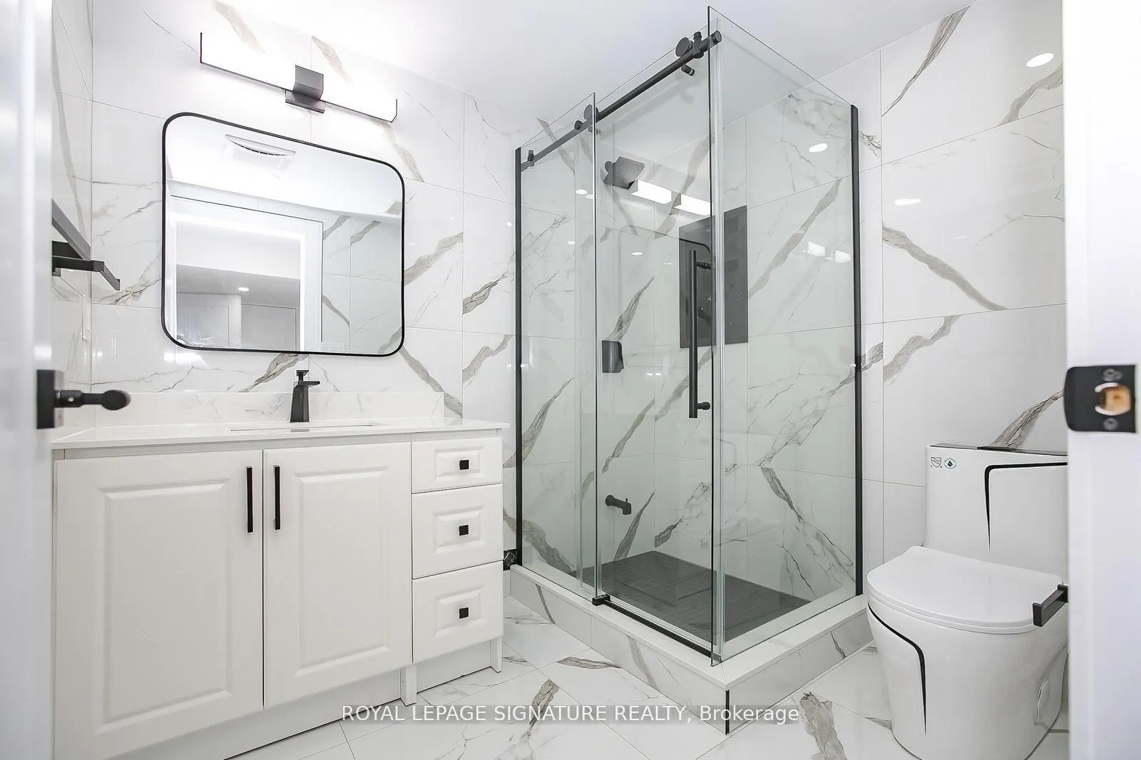 Photo 43 of 633 Green Meadow Crescent N, Waterloo, North Lakeshore — HOMEH