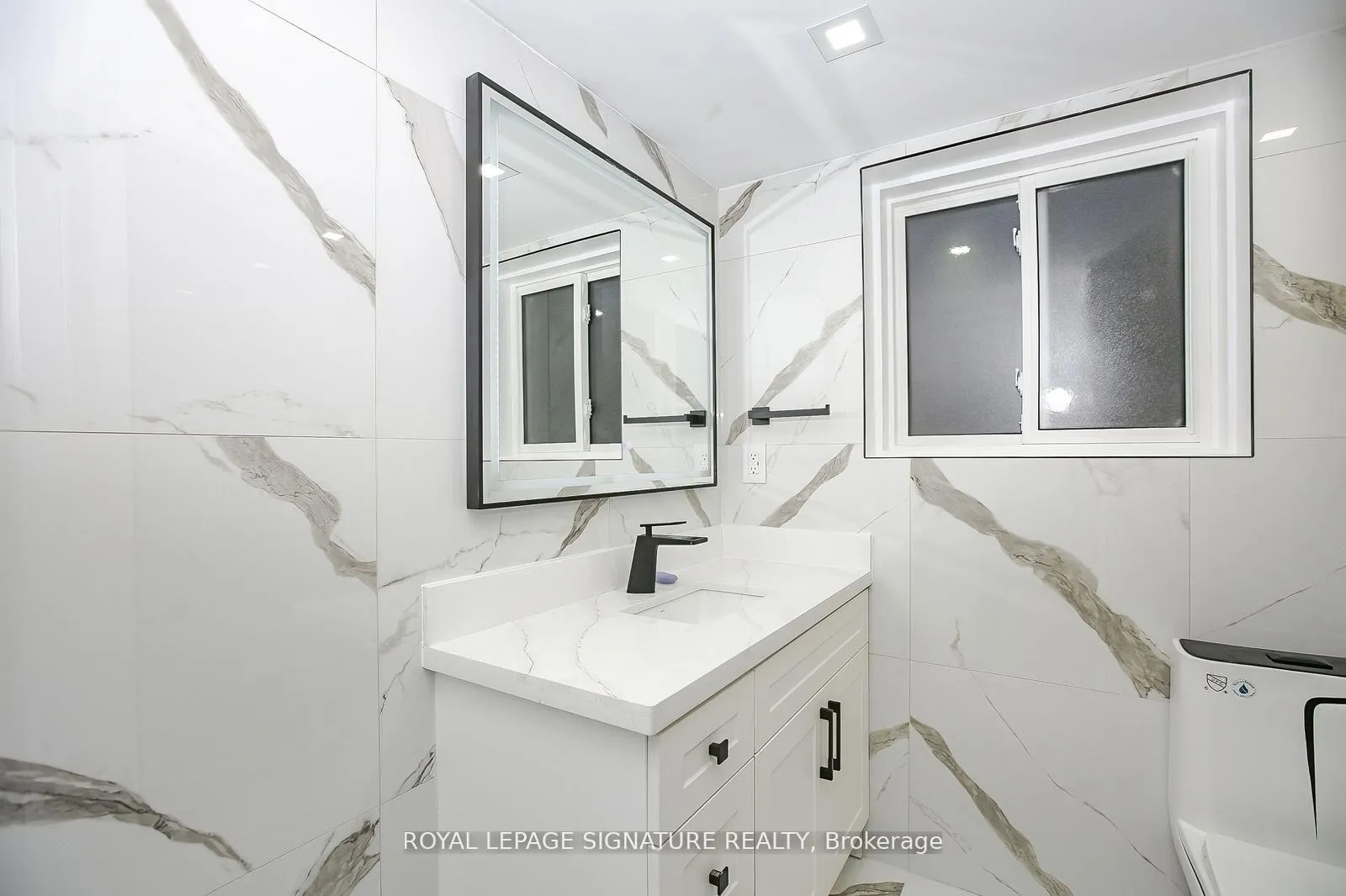 Photo 47 of 633 Green Meadow Crescent N, Waterloo, North Lakeshore — HOMEH