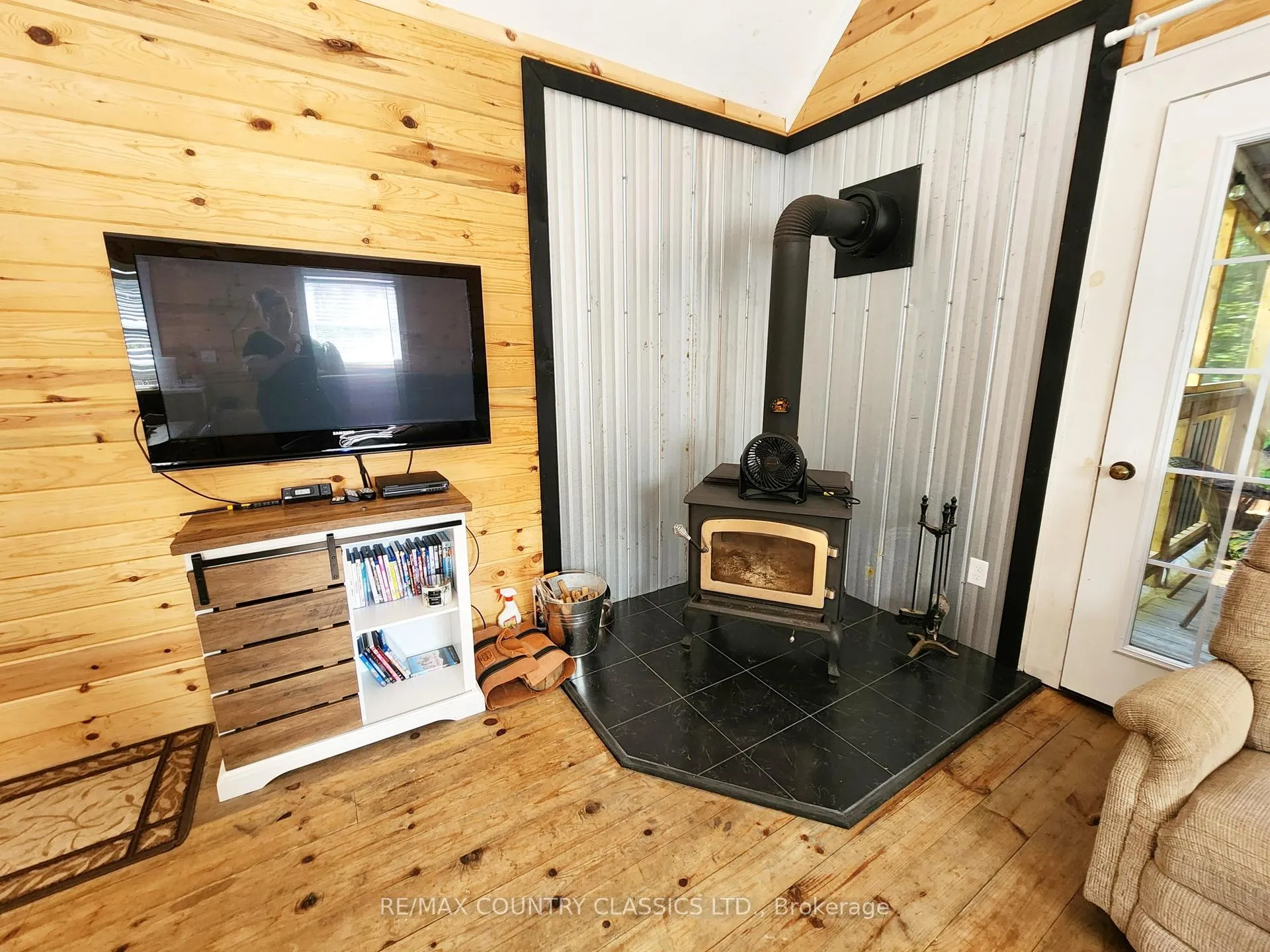 Photo 9 of 3539C Hwy 523, South Algonquin — HOMEH