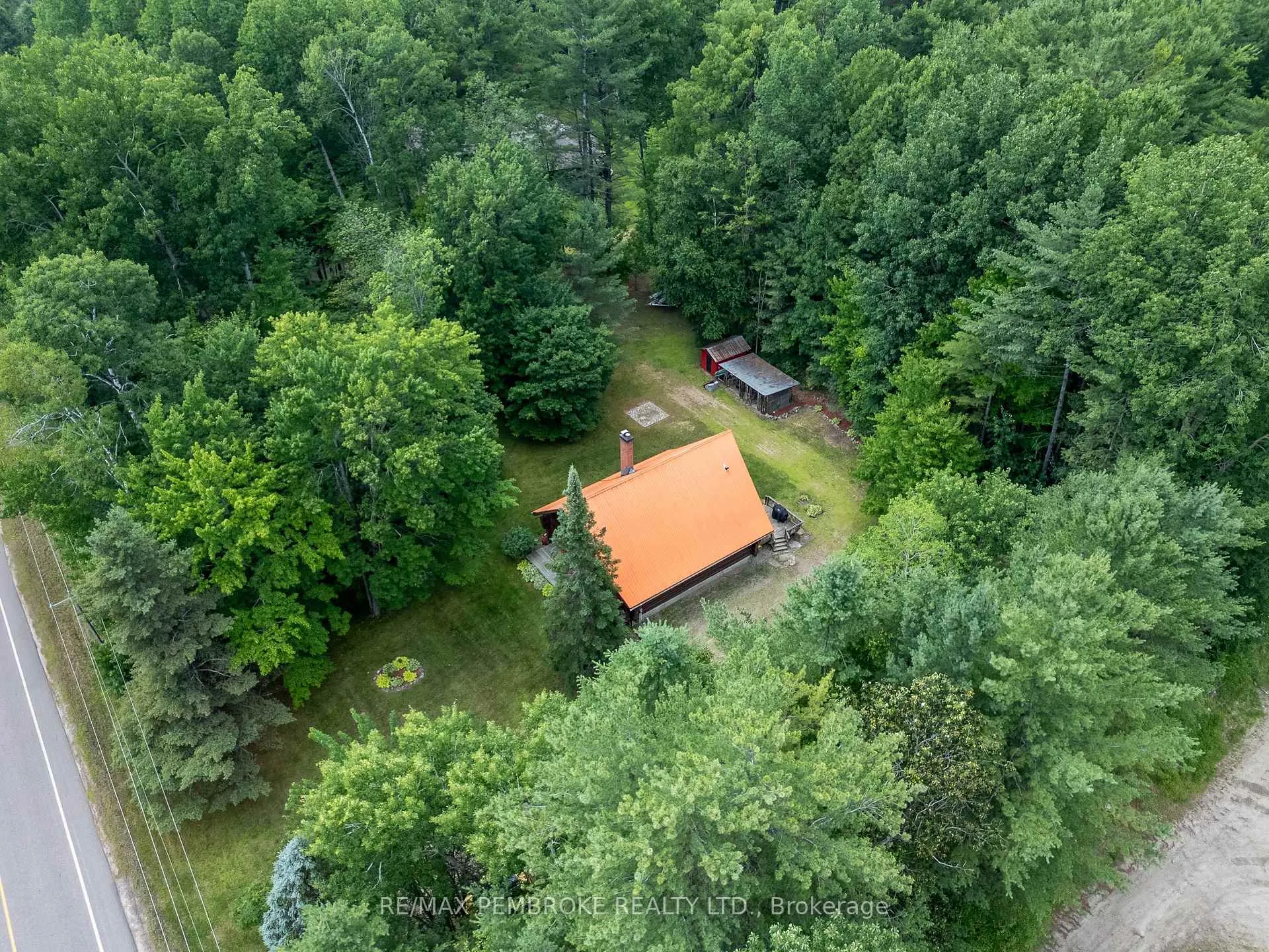 Photo 5 of 78 Achray Road, Petawawa — HOMEH