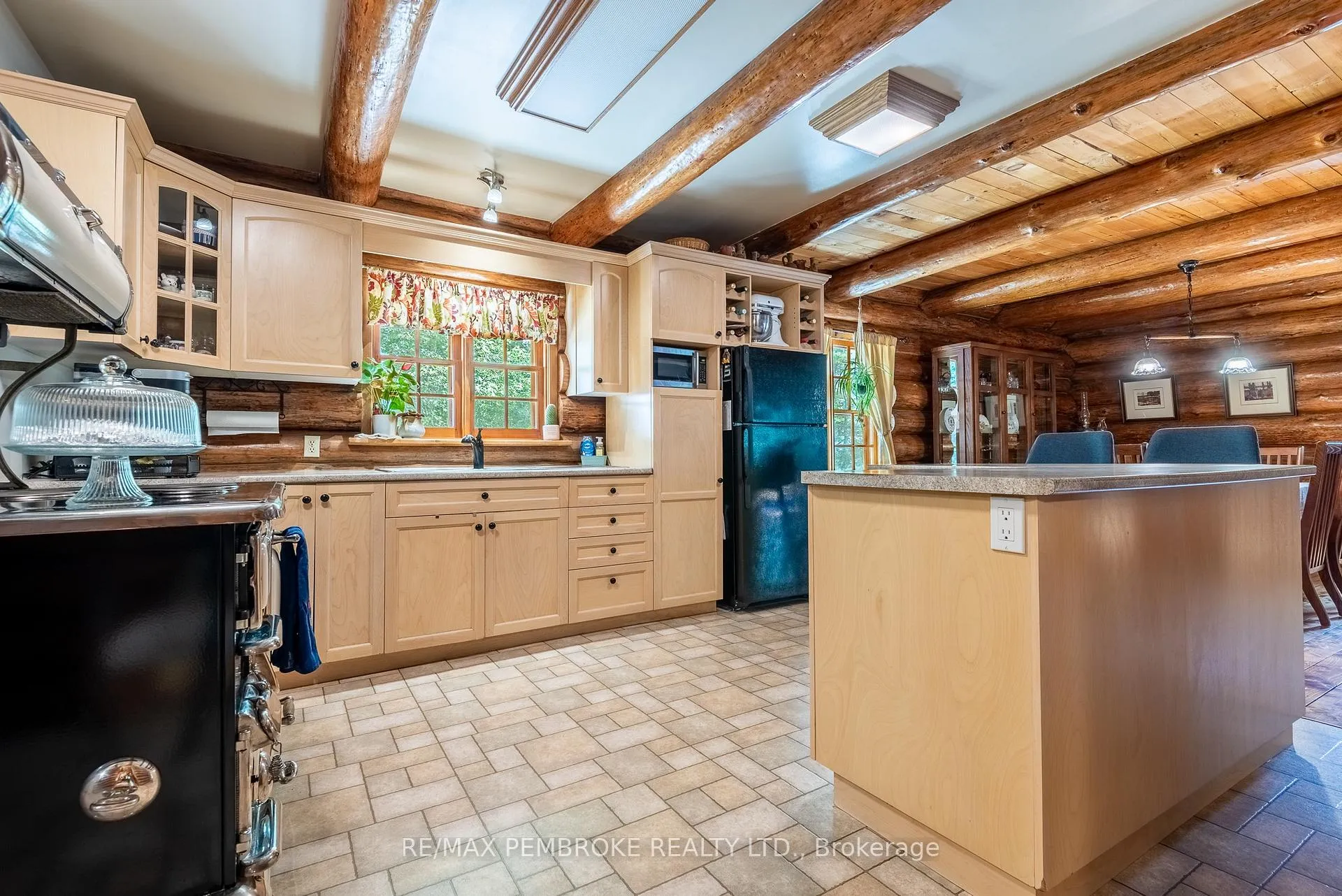 Photo 9 of 78 Achray Road, Petawawa — HOMEH