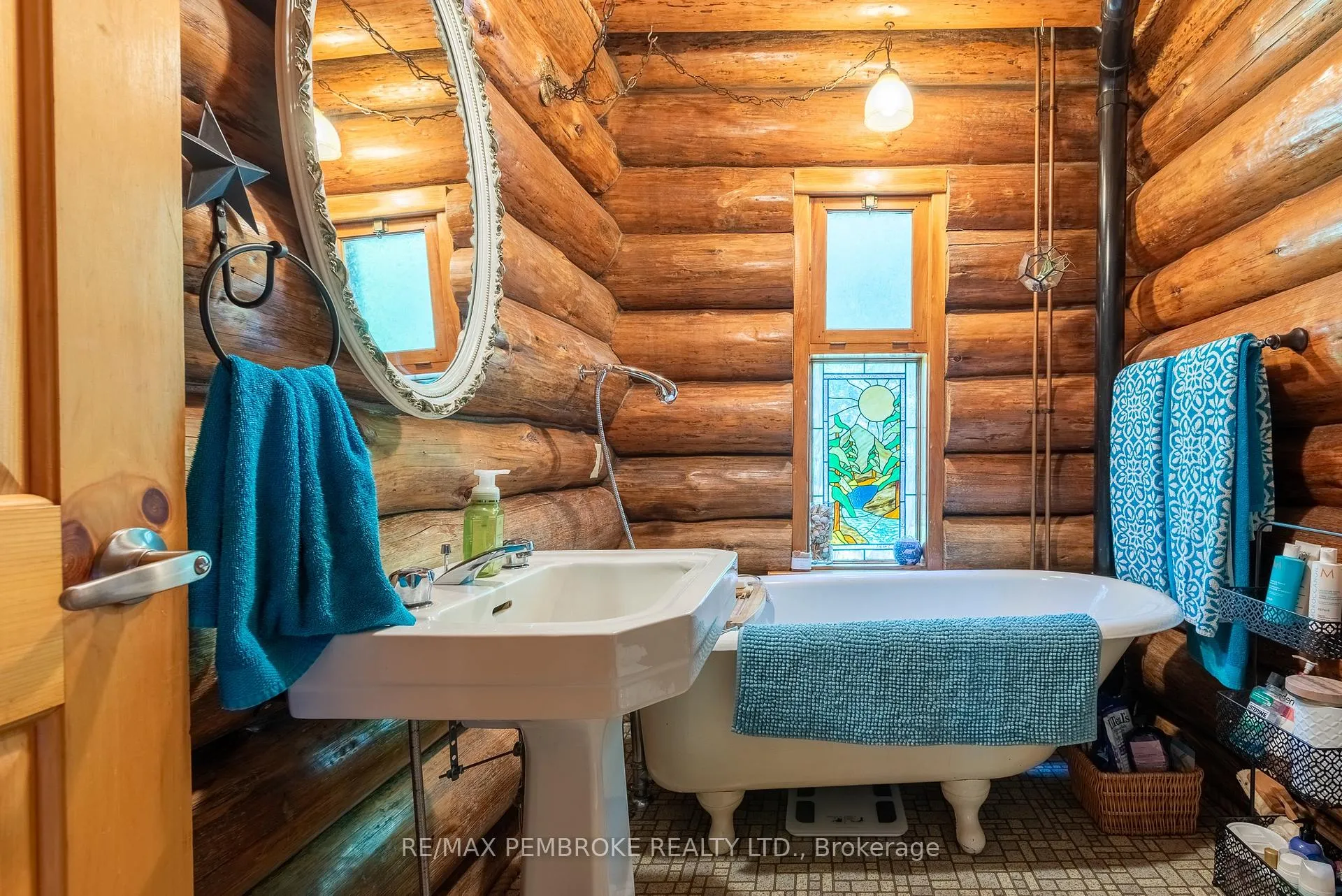 Photo 26 of 78 Achray Road, Petawawa — HOMEH