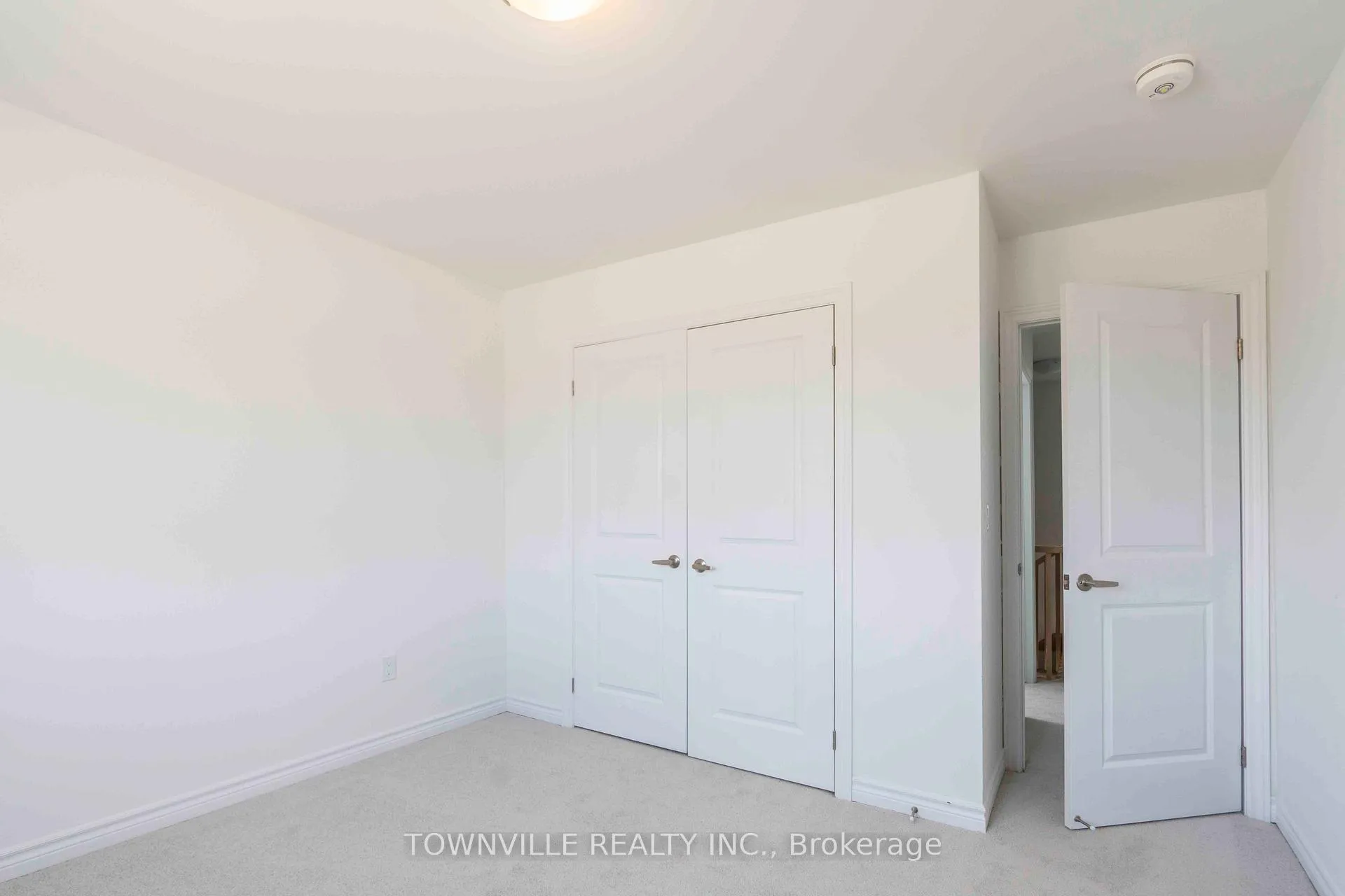 Photo 22 of 19 Glacier Crescent, Belleville, Belleville Ward — HOMEH
