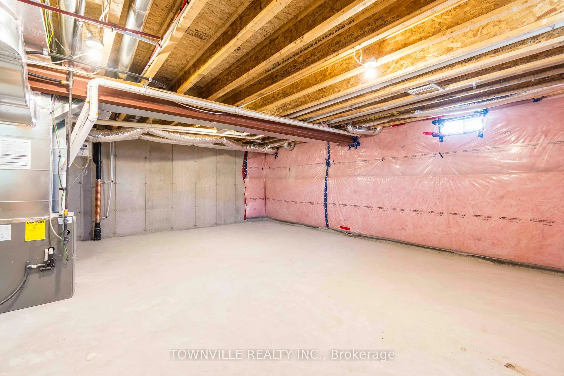 Photo 28 of 19 Glacier Crescent, Belleville, Belleville Ward — HOMEH