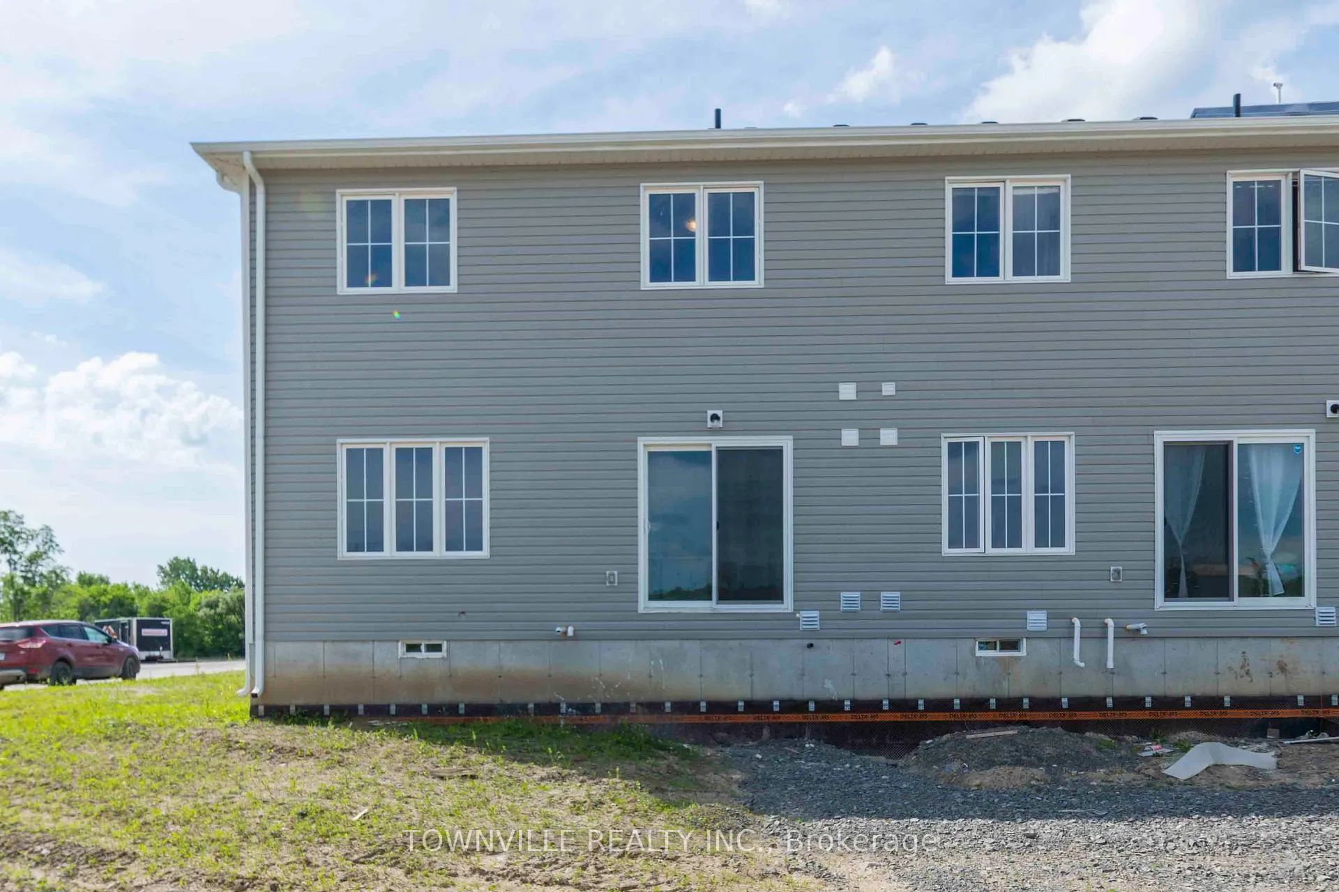 Photo 31 of 19 Glacier Crescent, Belleville, Belleville Ward — HOMEH
