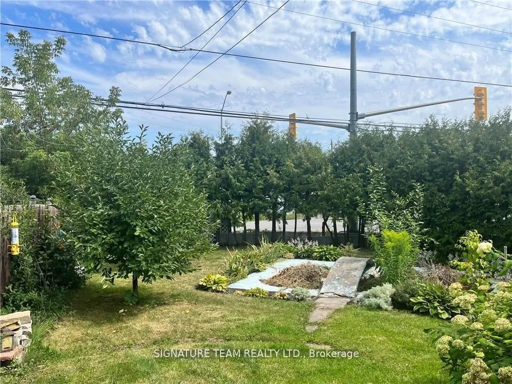 Photo 17 of 10 Main Street, Whitewater Region, Cobden — HOMEH