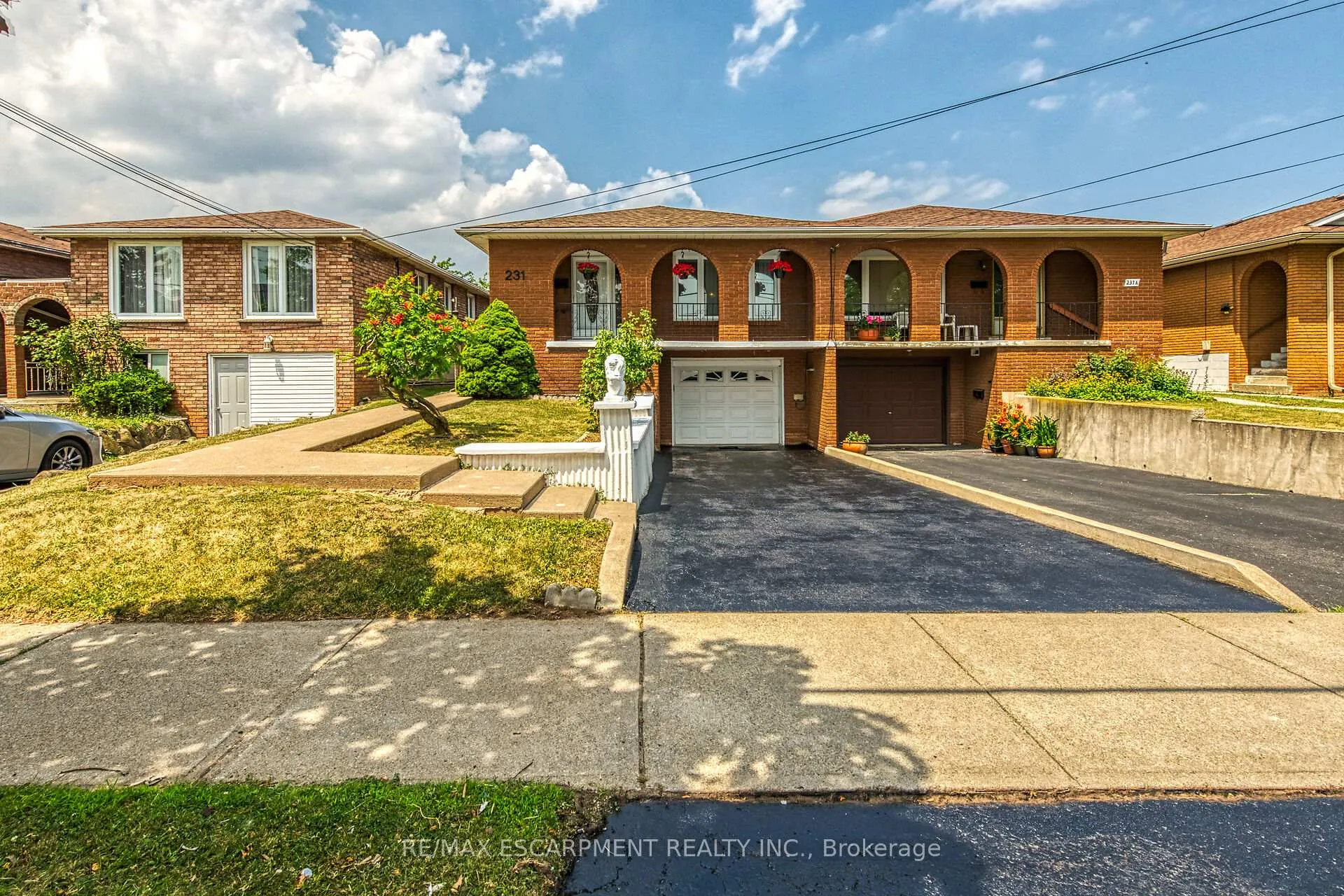 Photo 2 of 231 Green Road, Hamilton, Stoney Creek — HOMEH