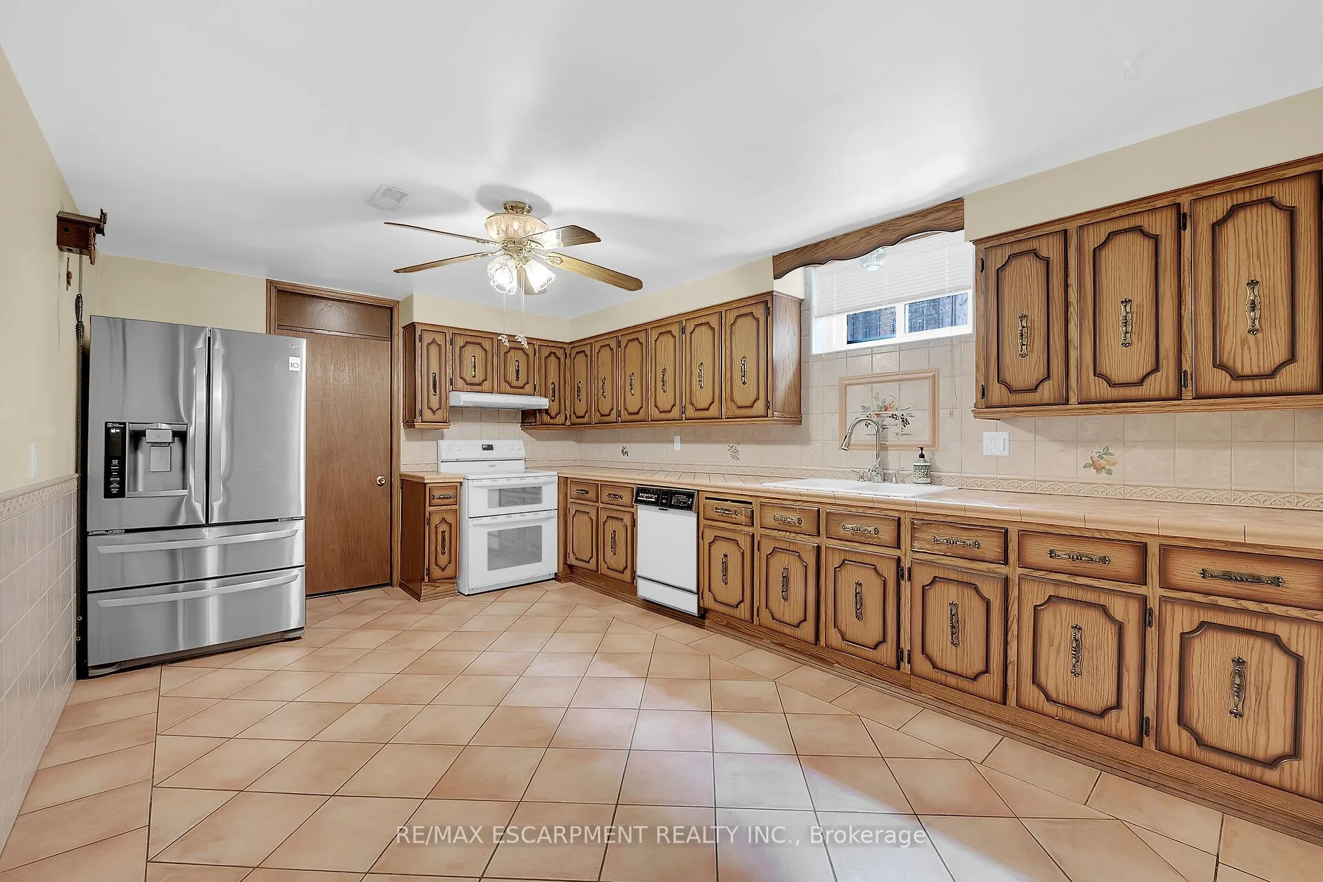 Photo 25 of 231 Green Road, Hamilton, Stoney Creek — HOMEH