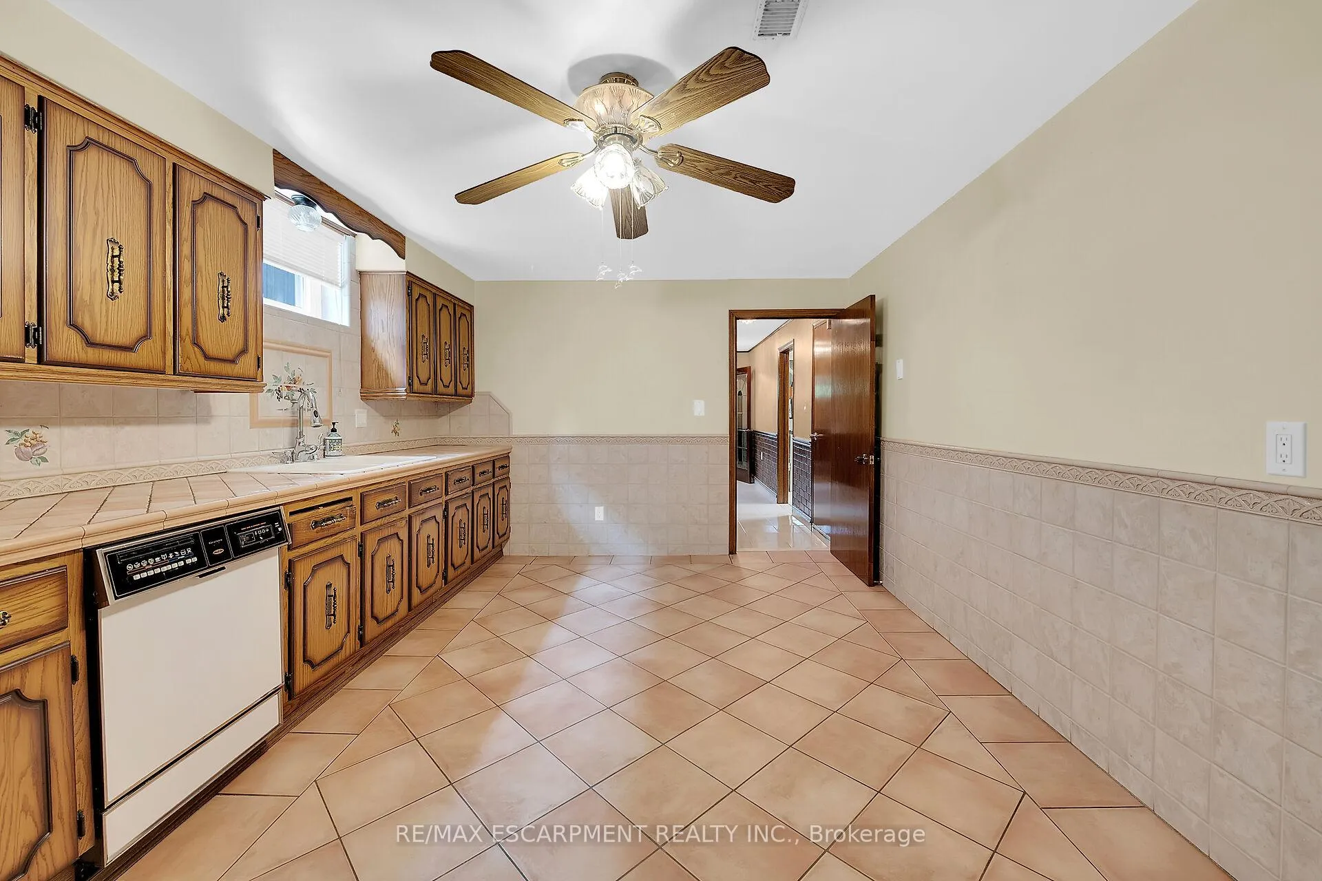 Photo 27 of 231 Green Road, Hamilton, Stoney Creek — HOMEH
