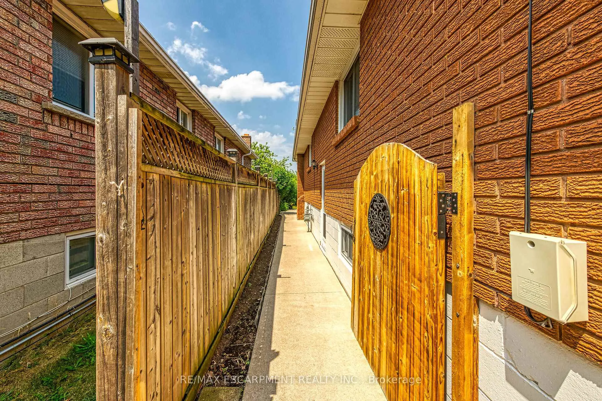 Photo 33 of 231 Green Road, Hamilton, Stoney Creek — HOMEH