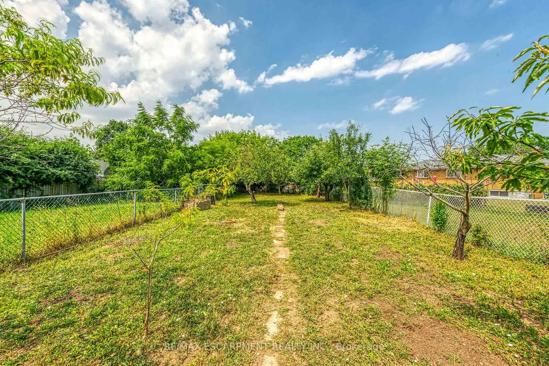 Photo 42 of 231 Green Road, Hamilton, Stoney Creek — HOMEH