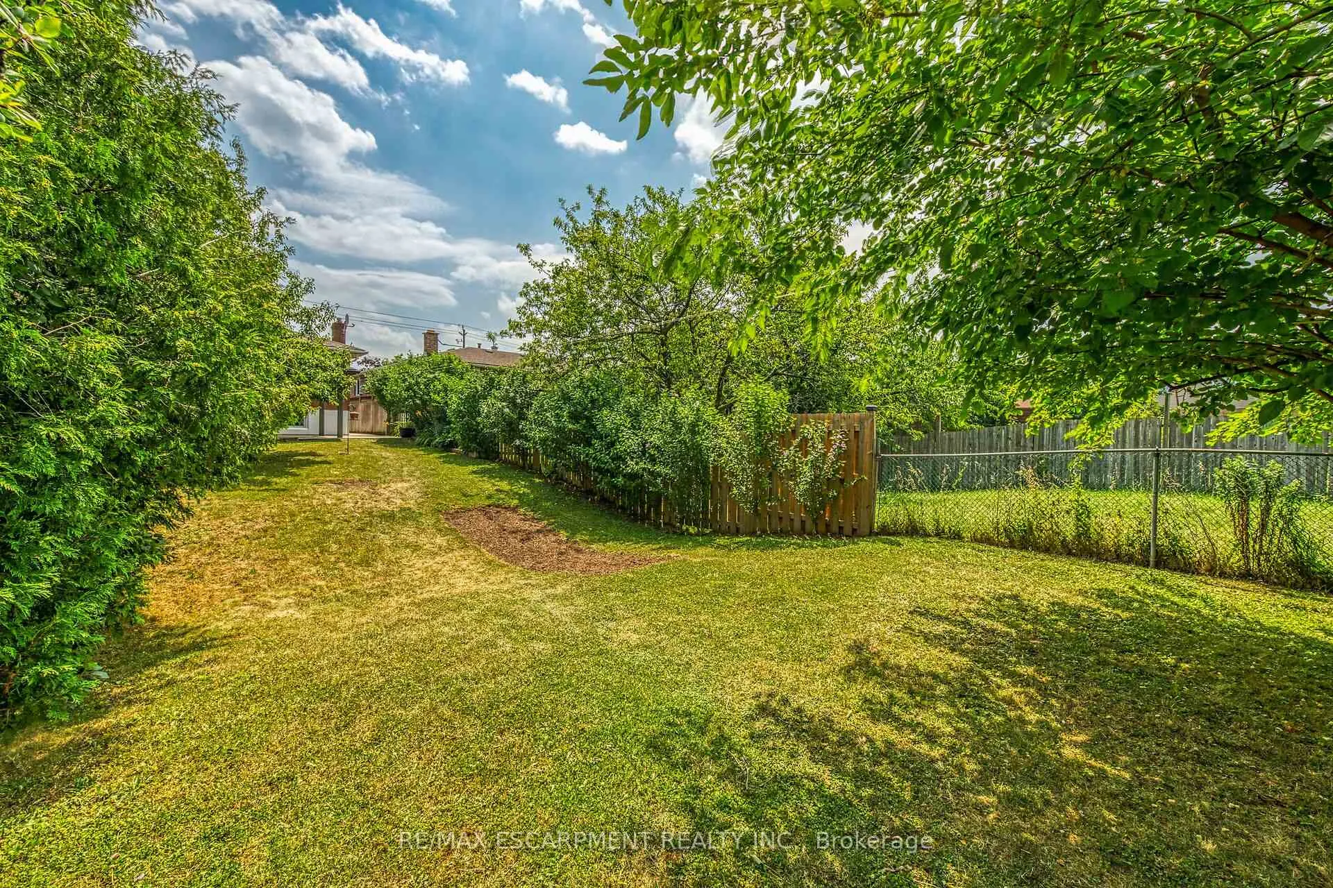 Photo 44 of 231 Green Road, Hamilton, Stoney Creek — HOMEH