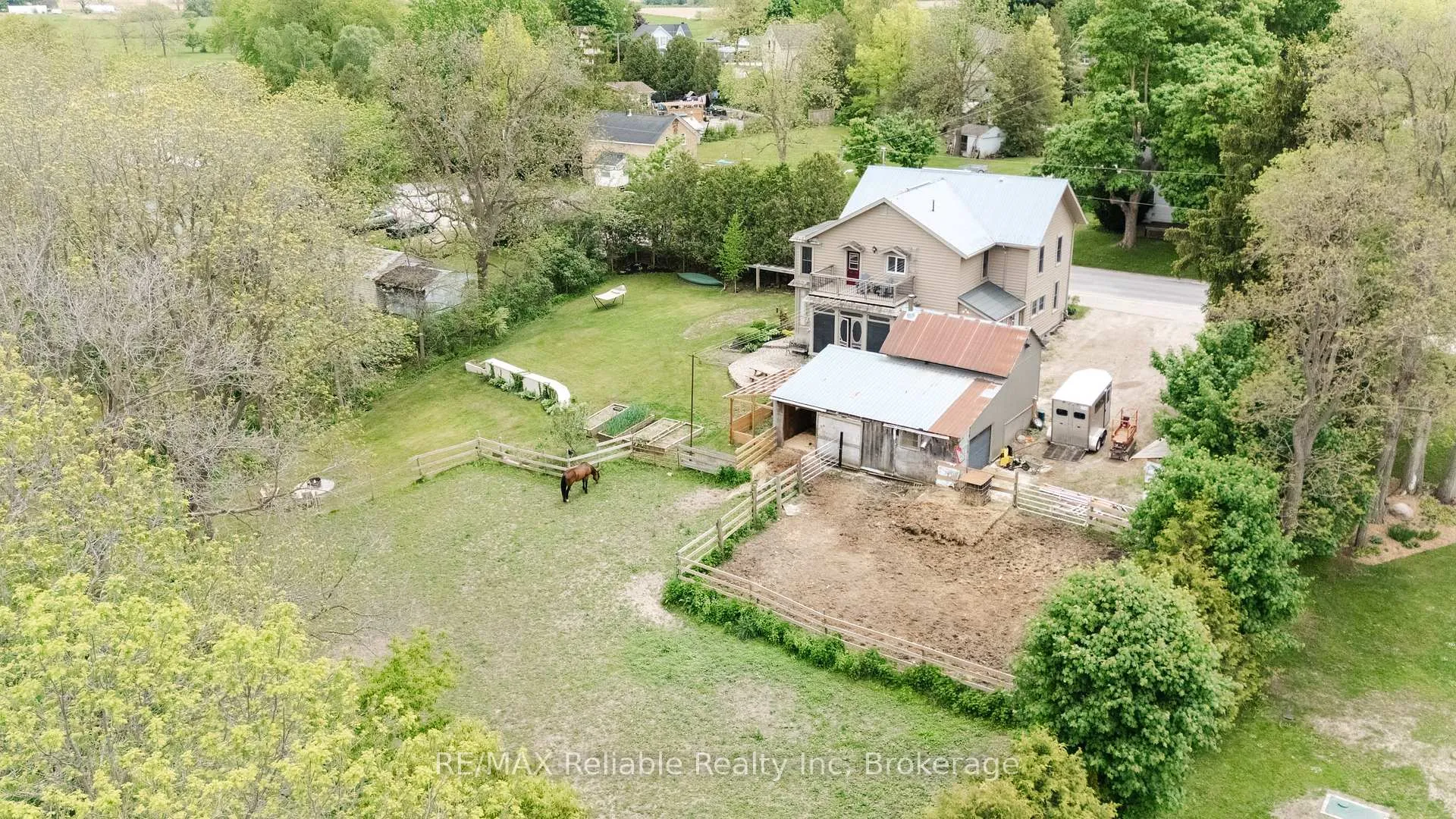Photo 4 of 9 Mill Road, Huron East, Egmondville — HOMEH