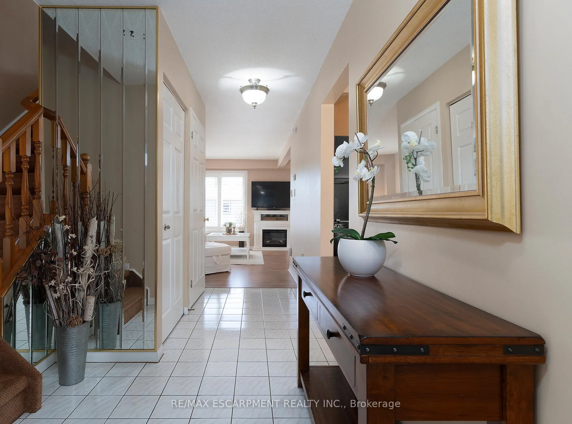 Photo 5 of 50 Ossington Drive, Hamilton, Broughton — HOMEH
