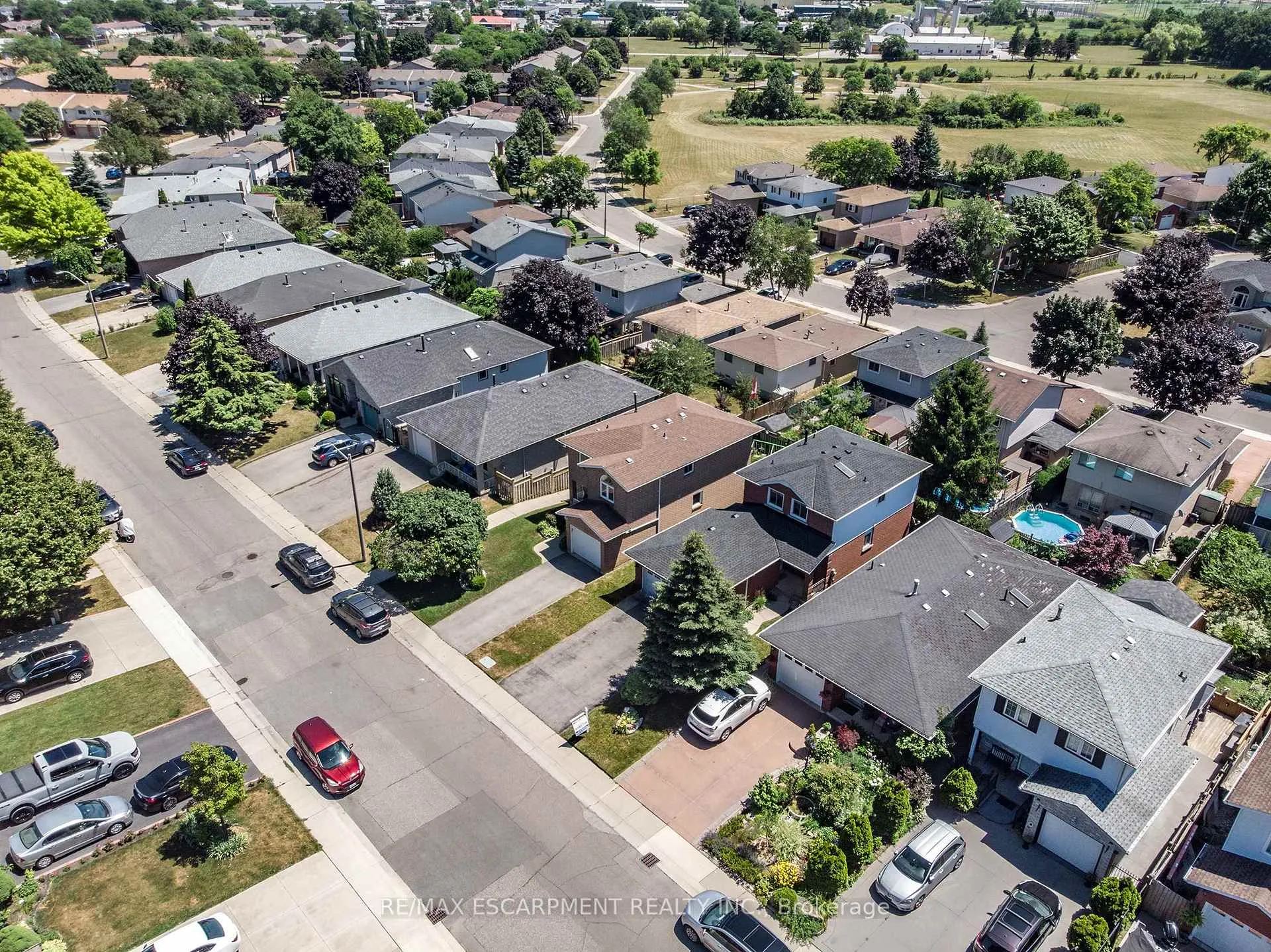 Photo 33 of 50 Ossington Drive, Hamilton, Broughton — HOMEH
